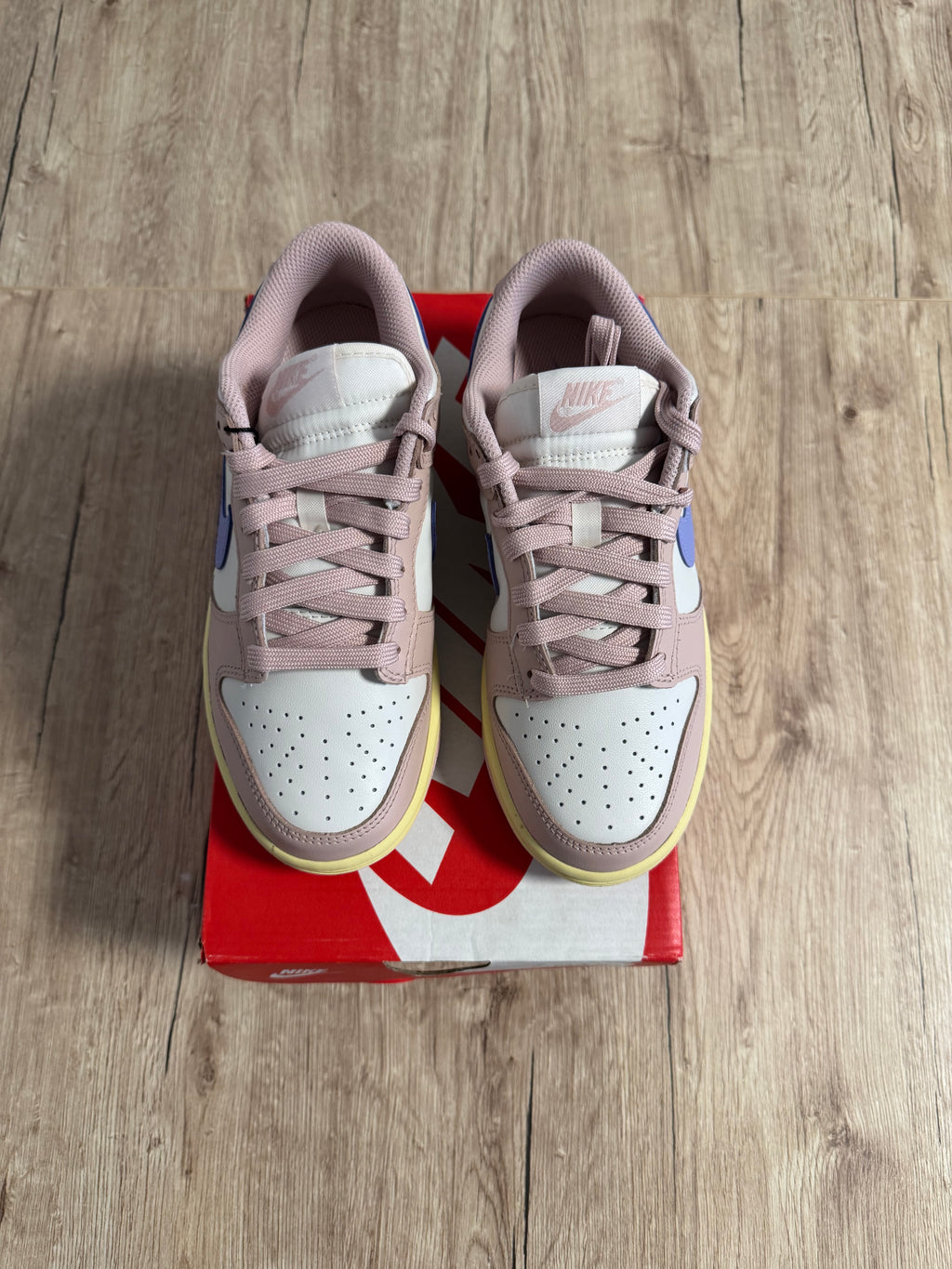 Nike Dunk Low Pink Oxford (W)