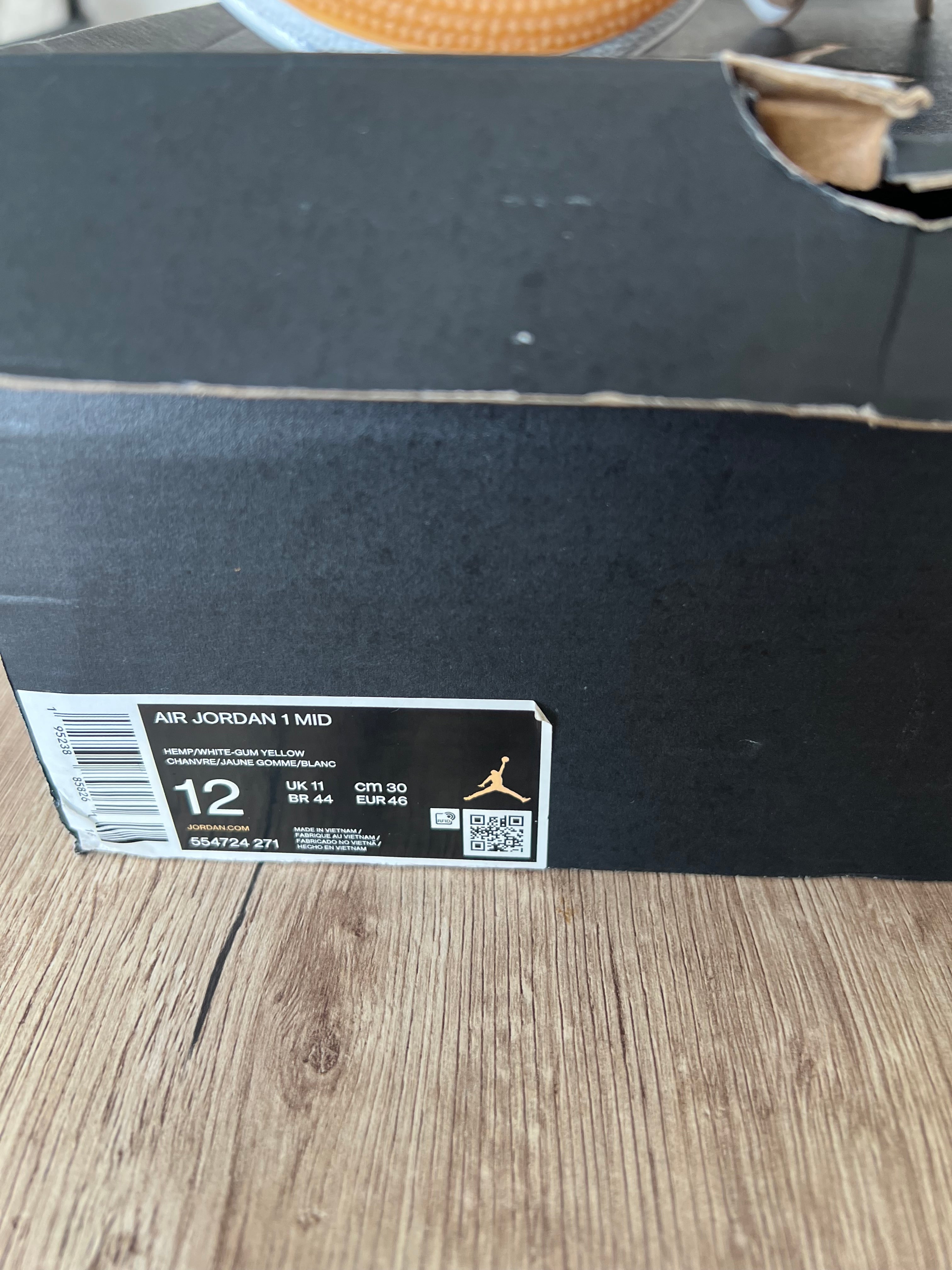 Jordan 1 Mid Tan Gum