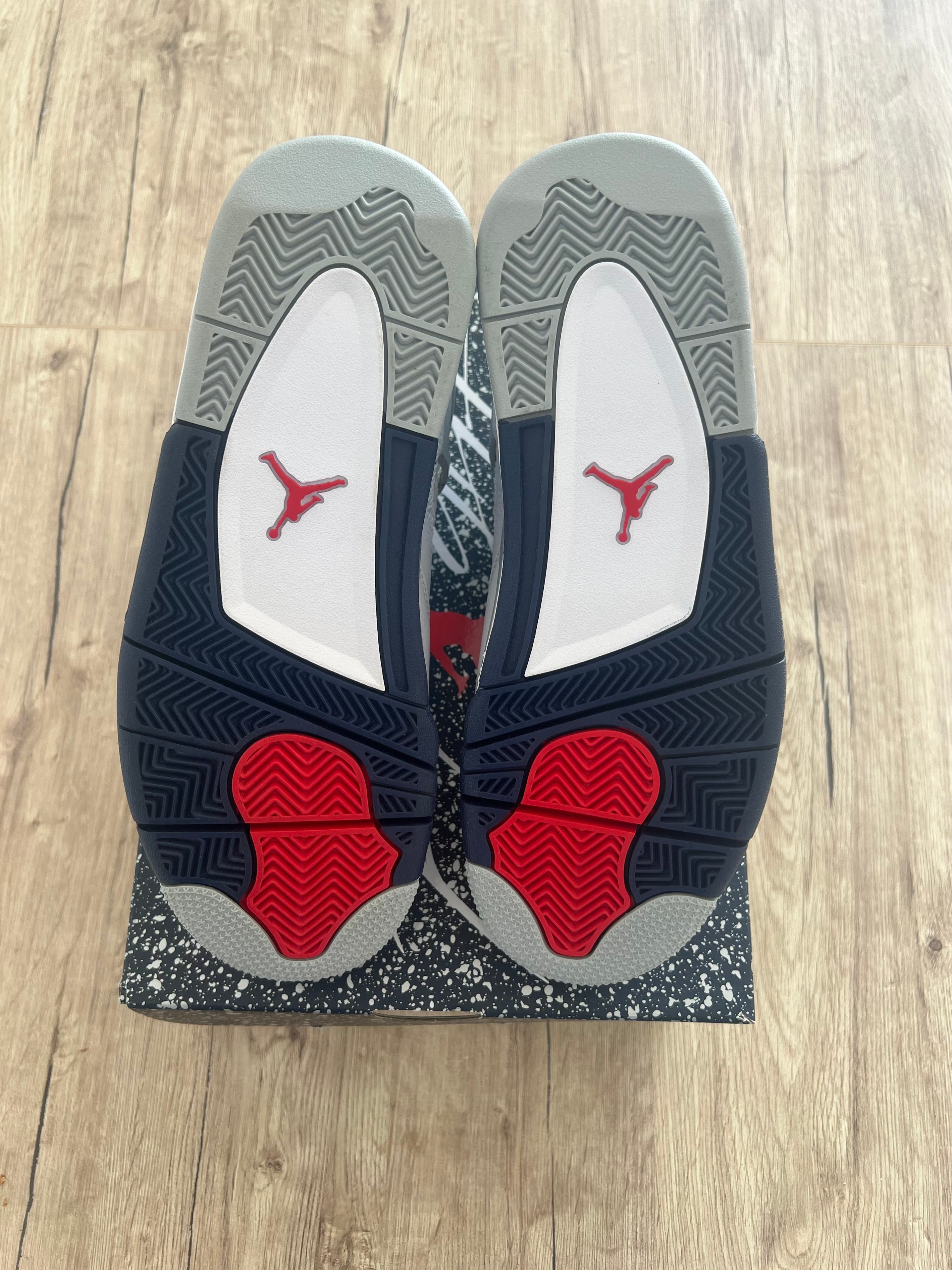 Air Jordan 4 Retro White Midnight Navy