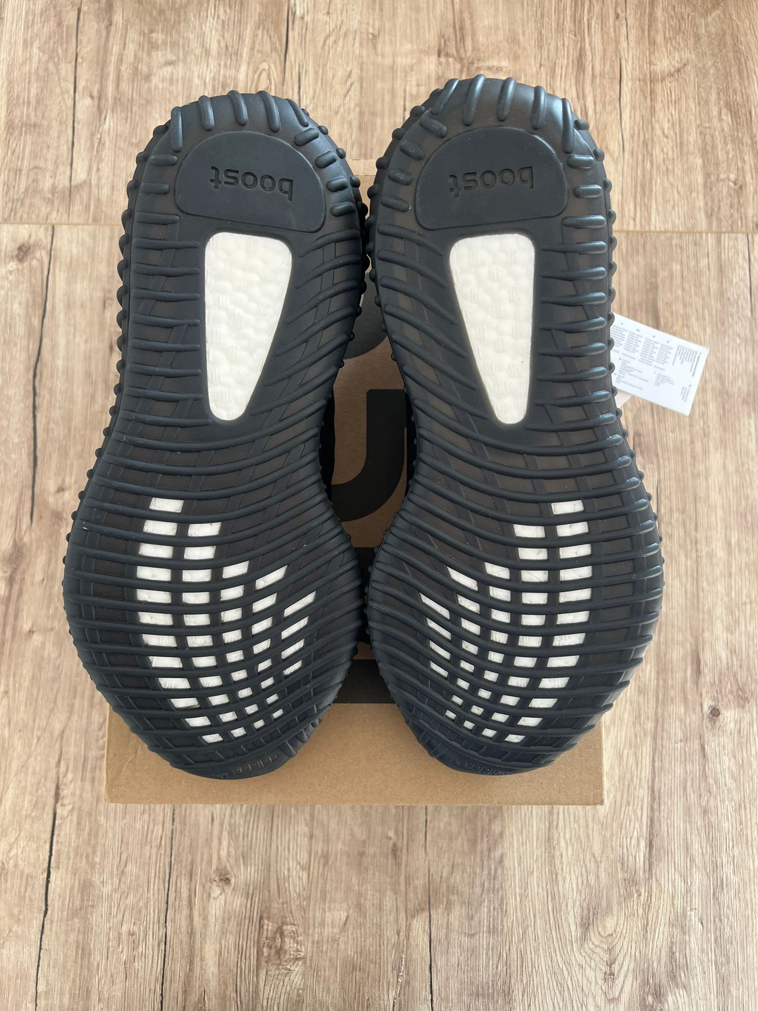 Yeezy Boost 350 V2 Mono Cinder