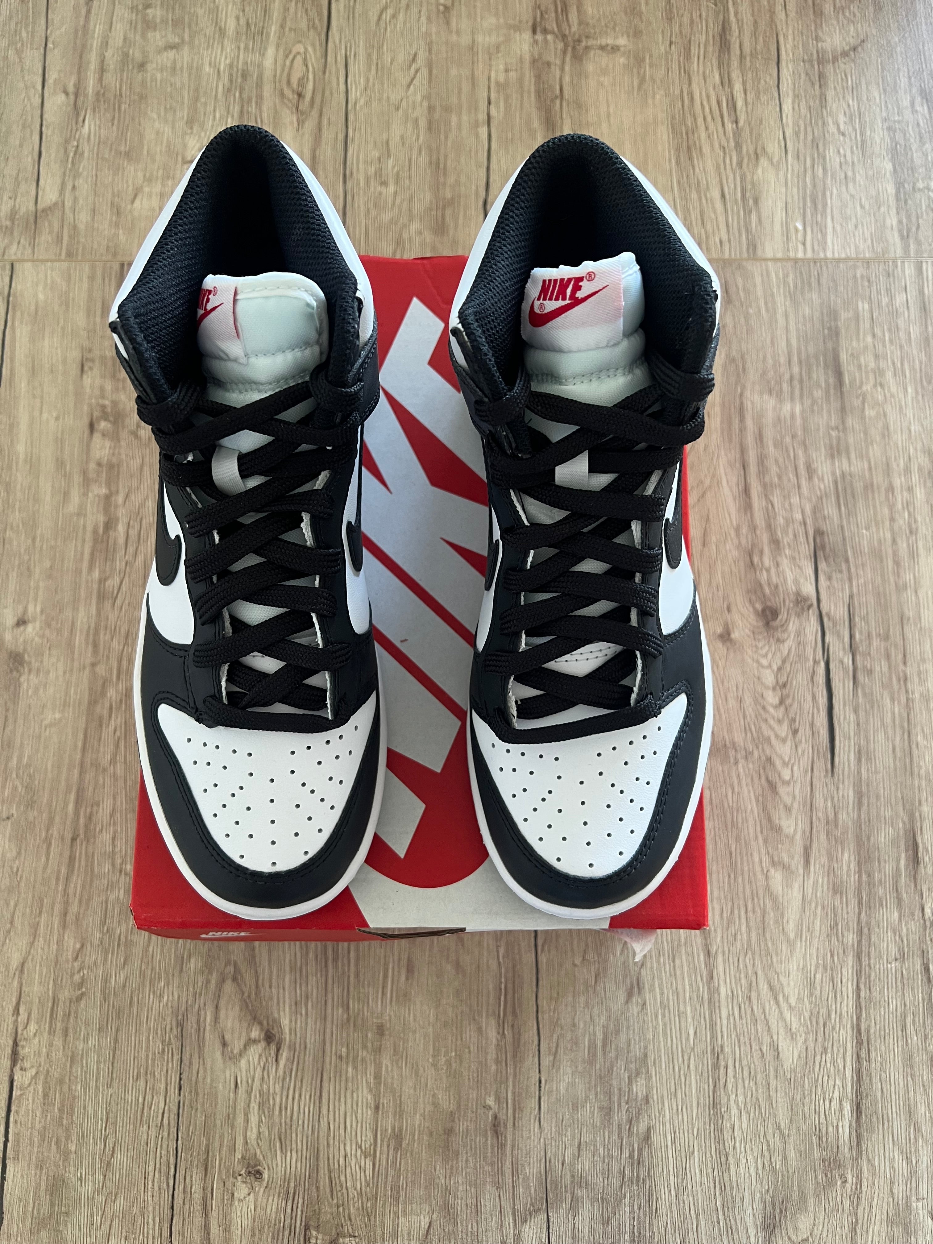 Nike Dunk High Black White