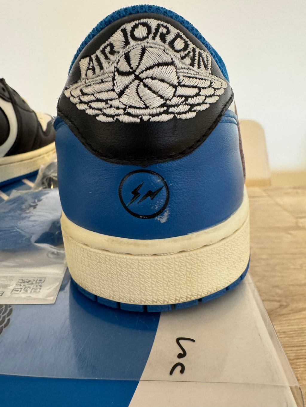 Air Jordan 1 Retro Low OG SP Fragment x Travis Scott