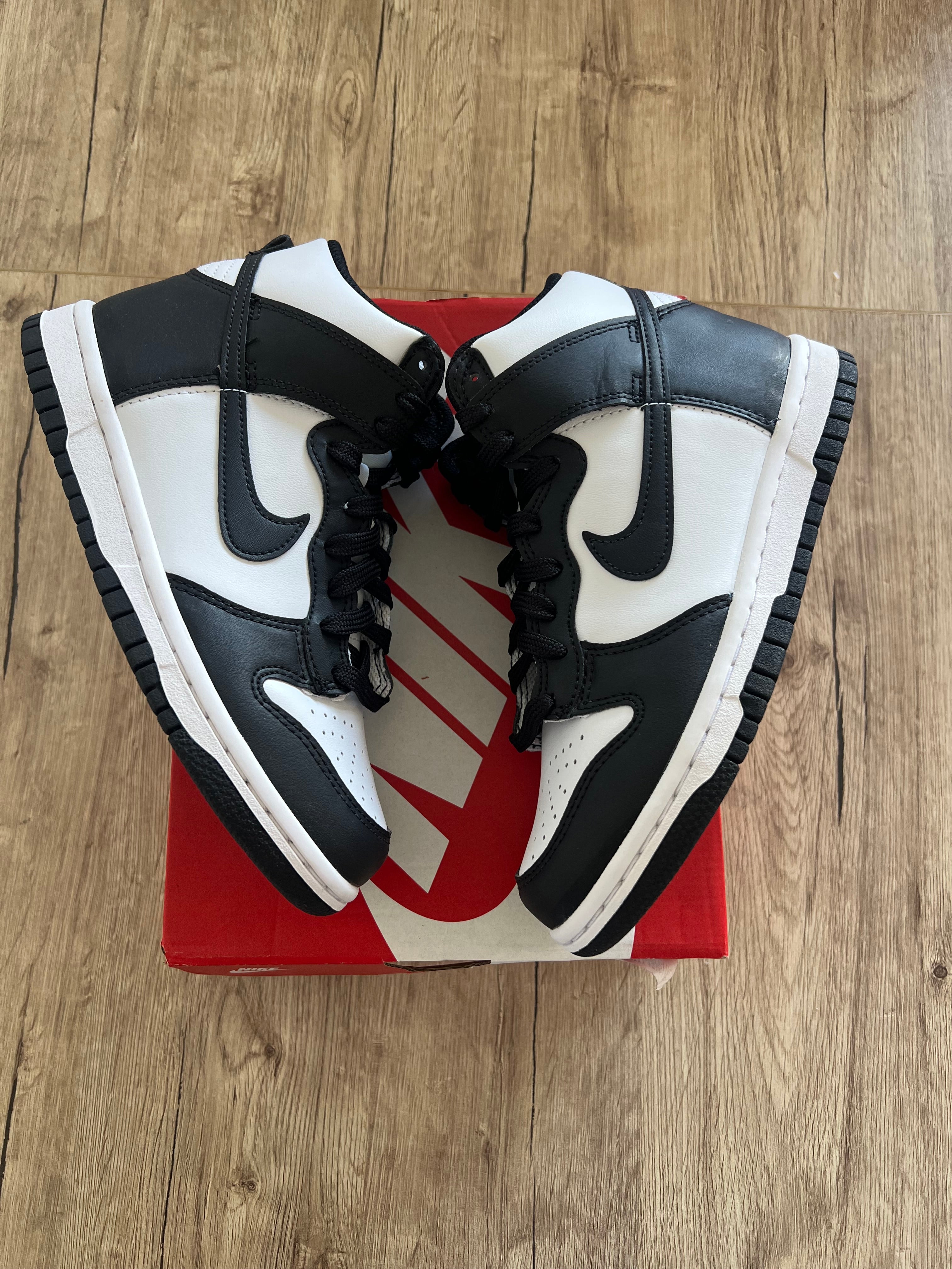Nike Dunk High Black White