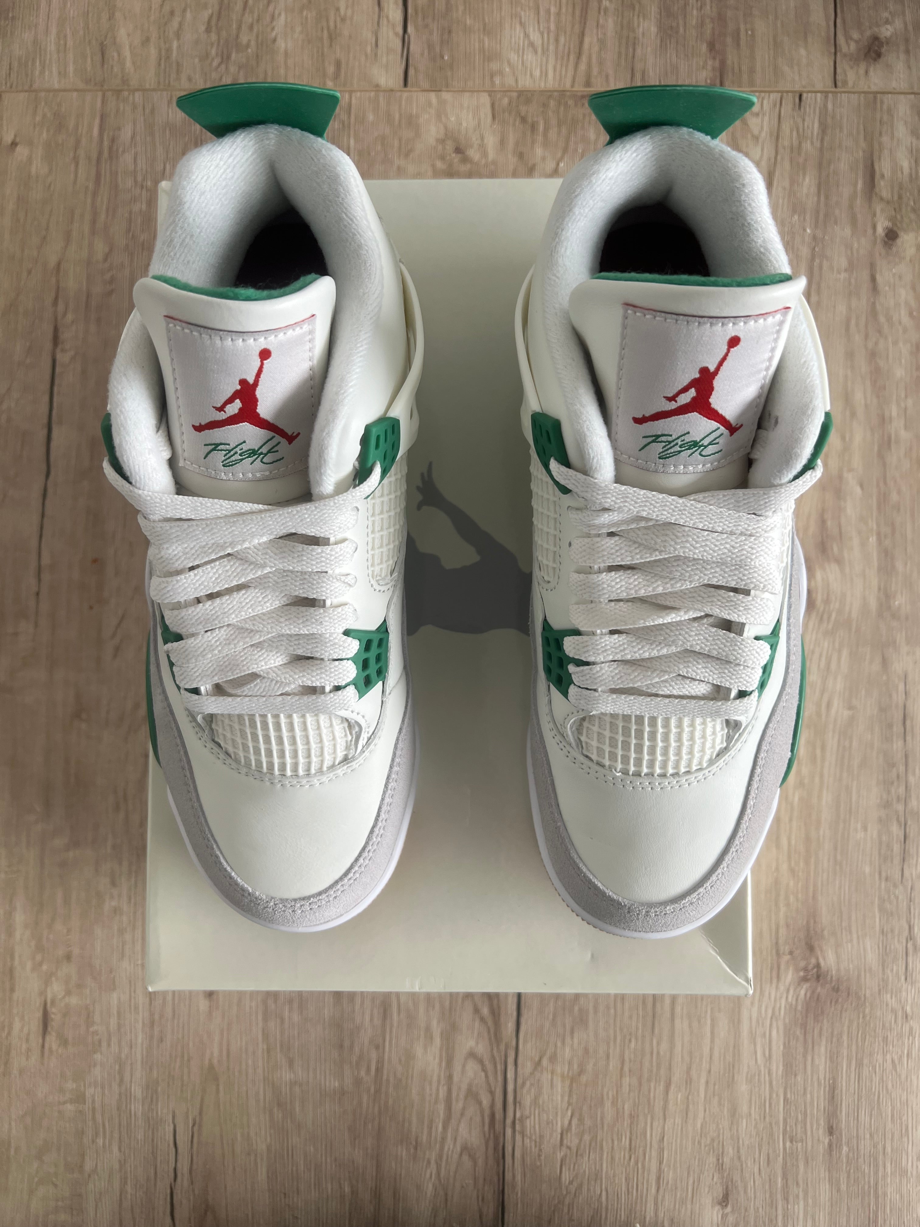 Nike SB x Air Jordan 4 Retro Pine Green