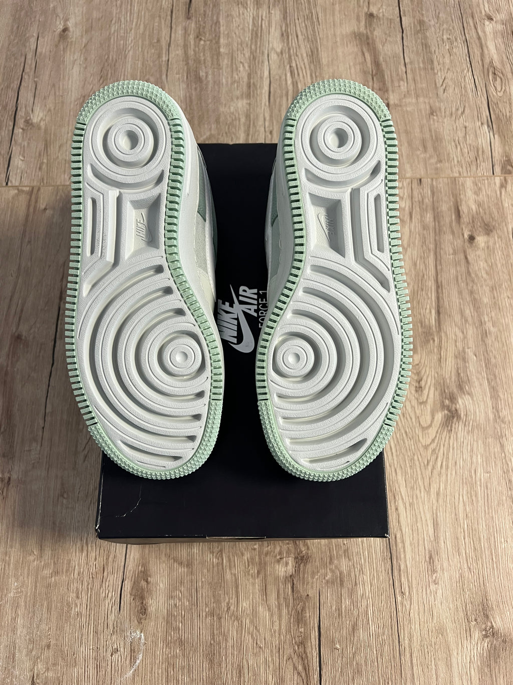 Nike Air Force 1 Low Shadow Pistachio