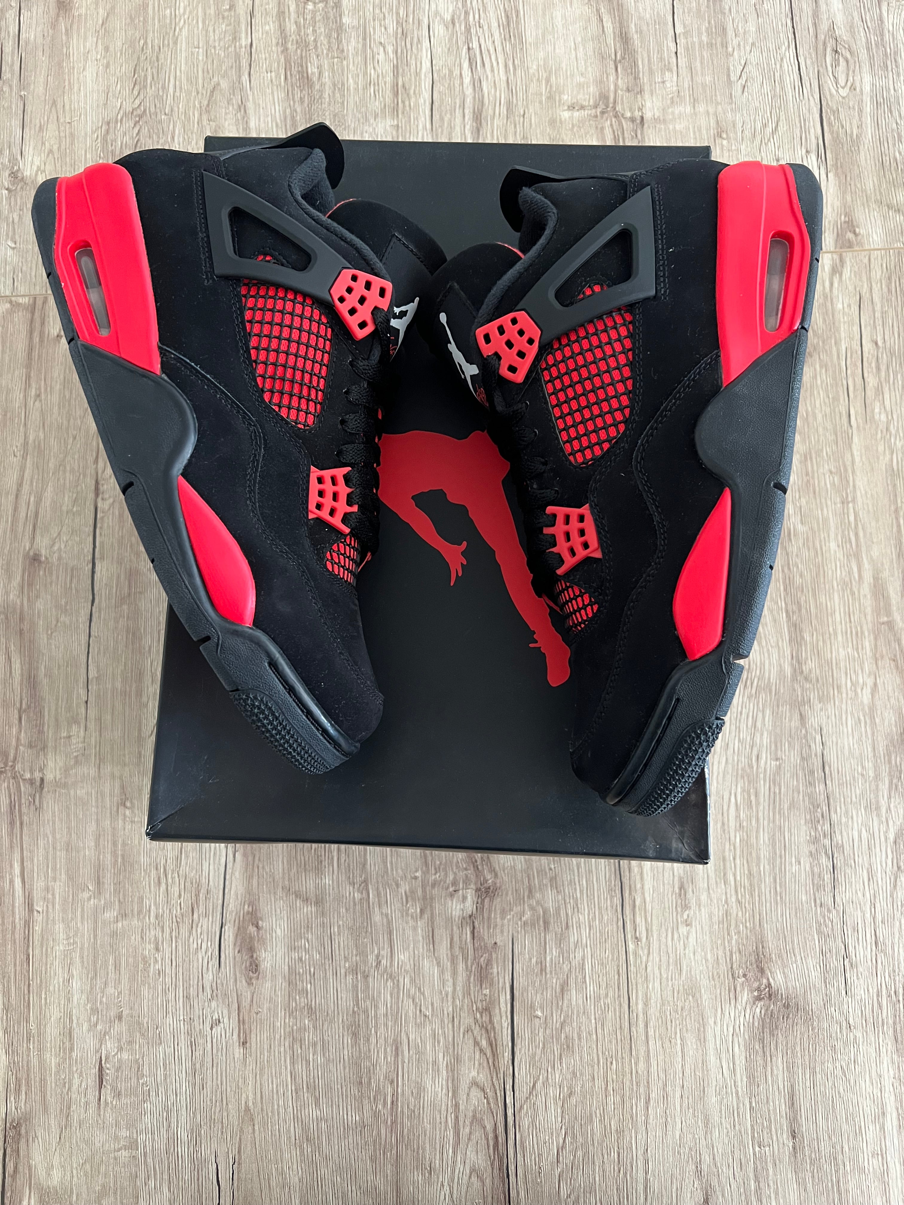 Jordan 4 Red thunder