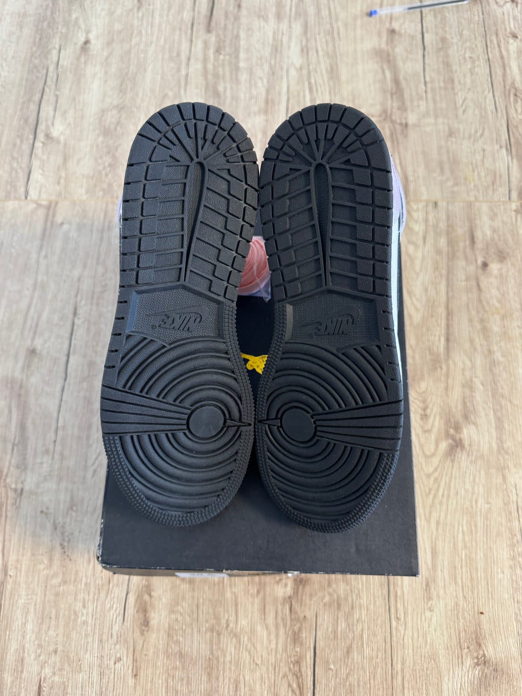 Air Jordan 1 Mid SE Zen Master (GS)