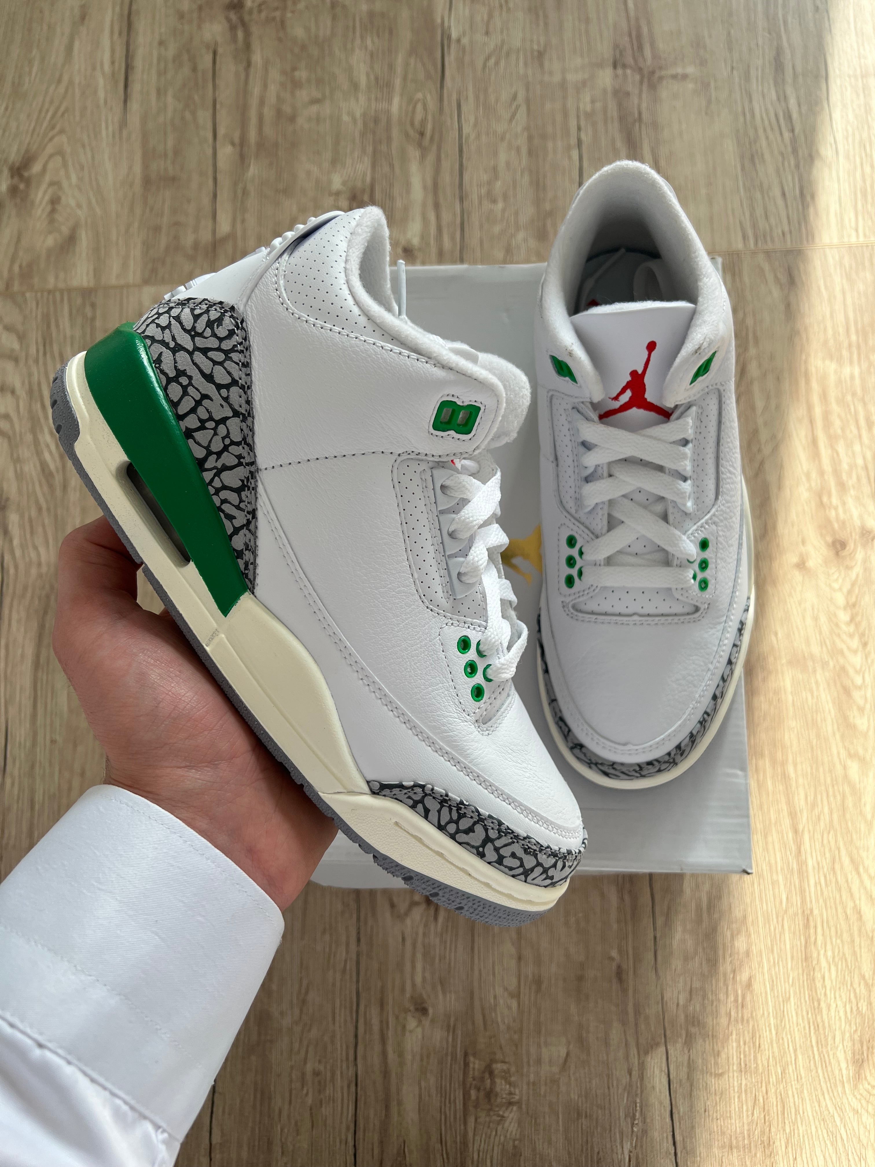 Air Jordan 3 Retro Lucky Green
