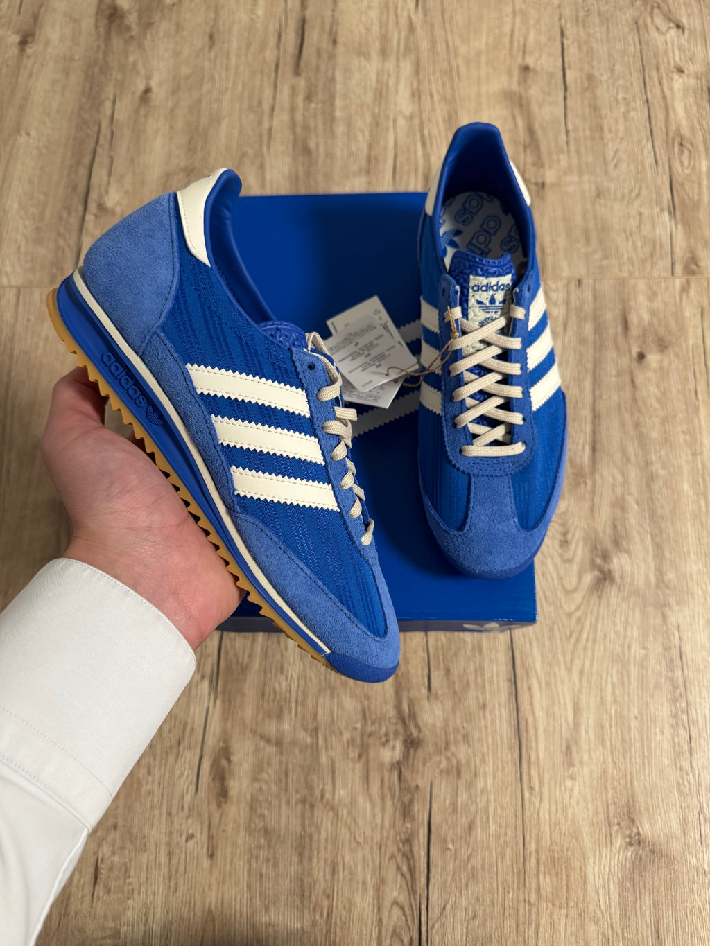SL 72 blue cream