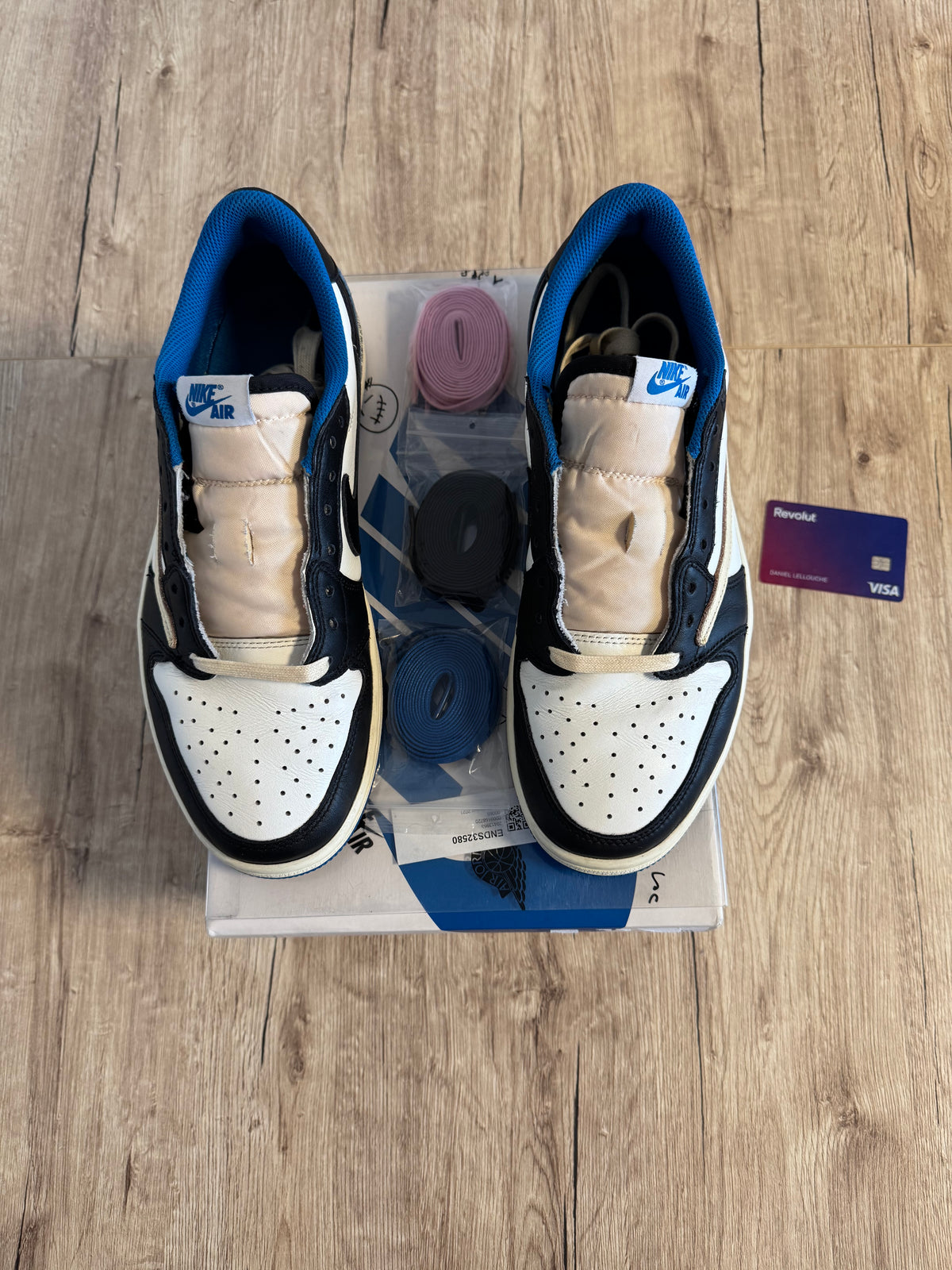 Air Jordan 1 Retro Low OG SP Fragment x Travis Scott