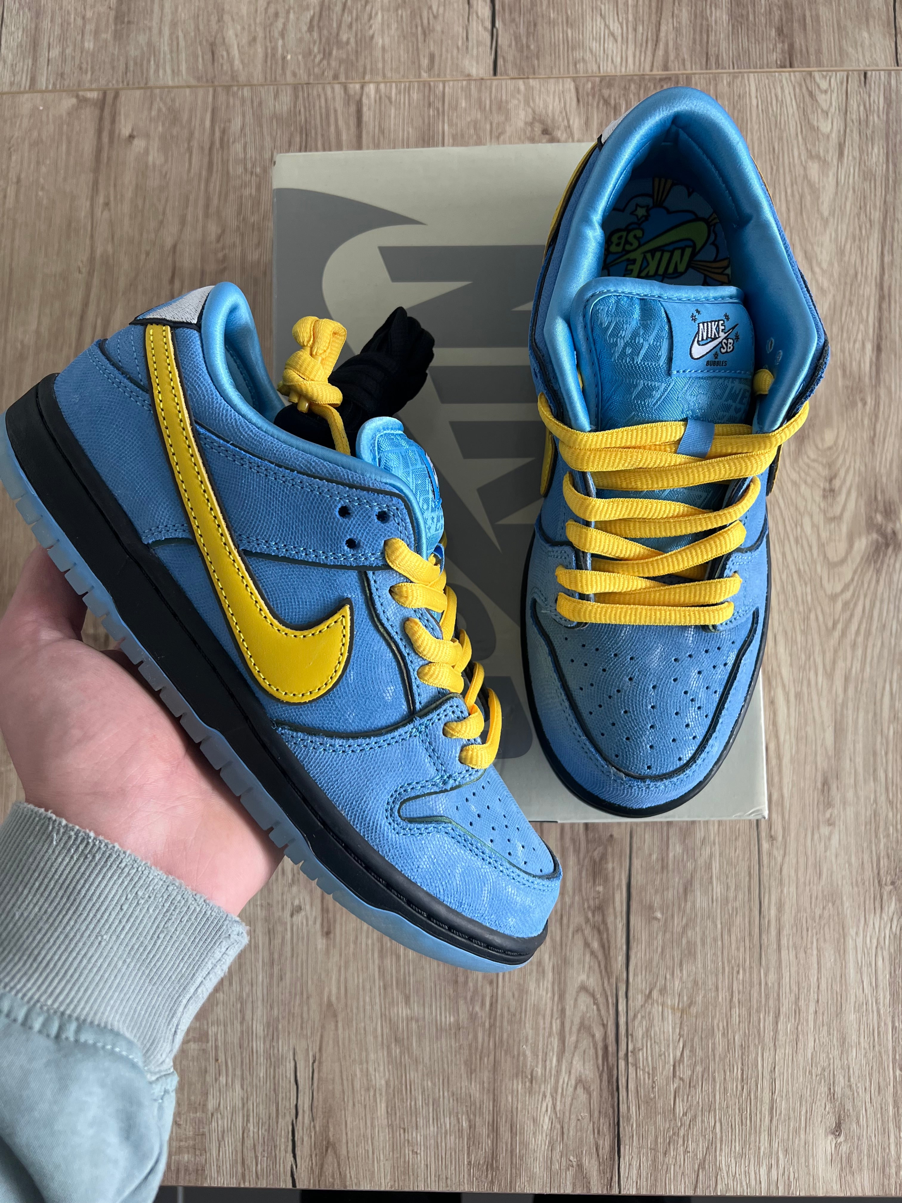 Nike SB Dunk Low The Powerpuff Girls Bubbles