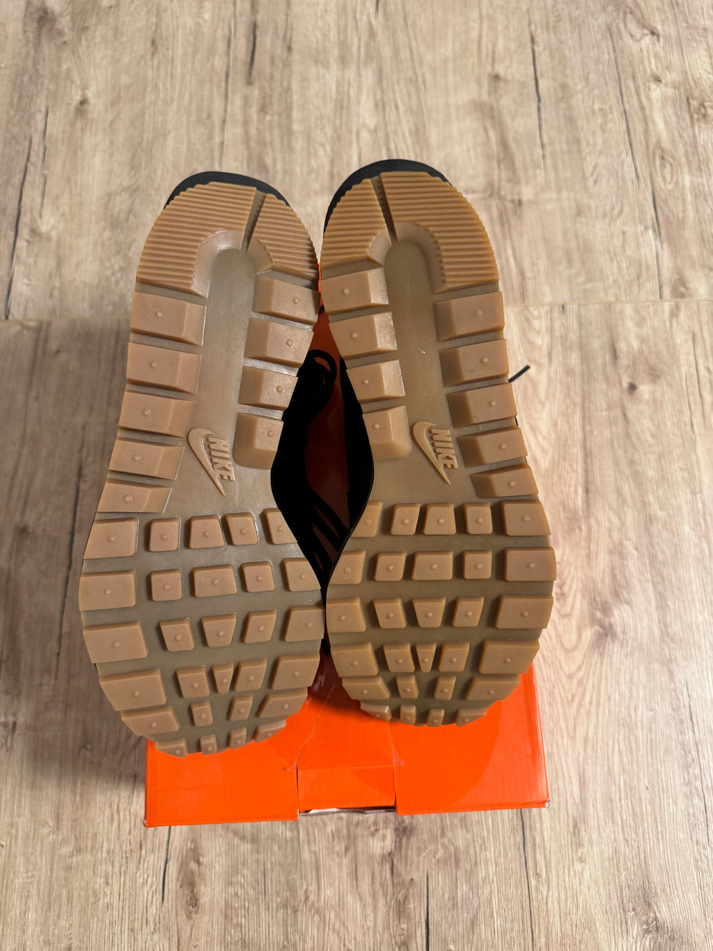 Nike Vaporwaffle sacai Black Gum