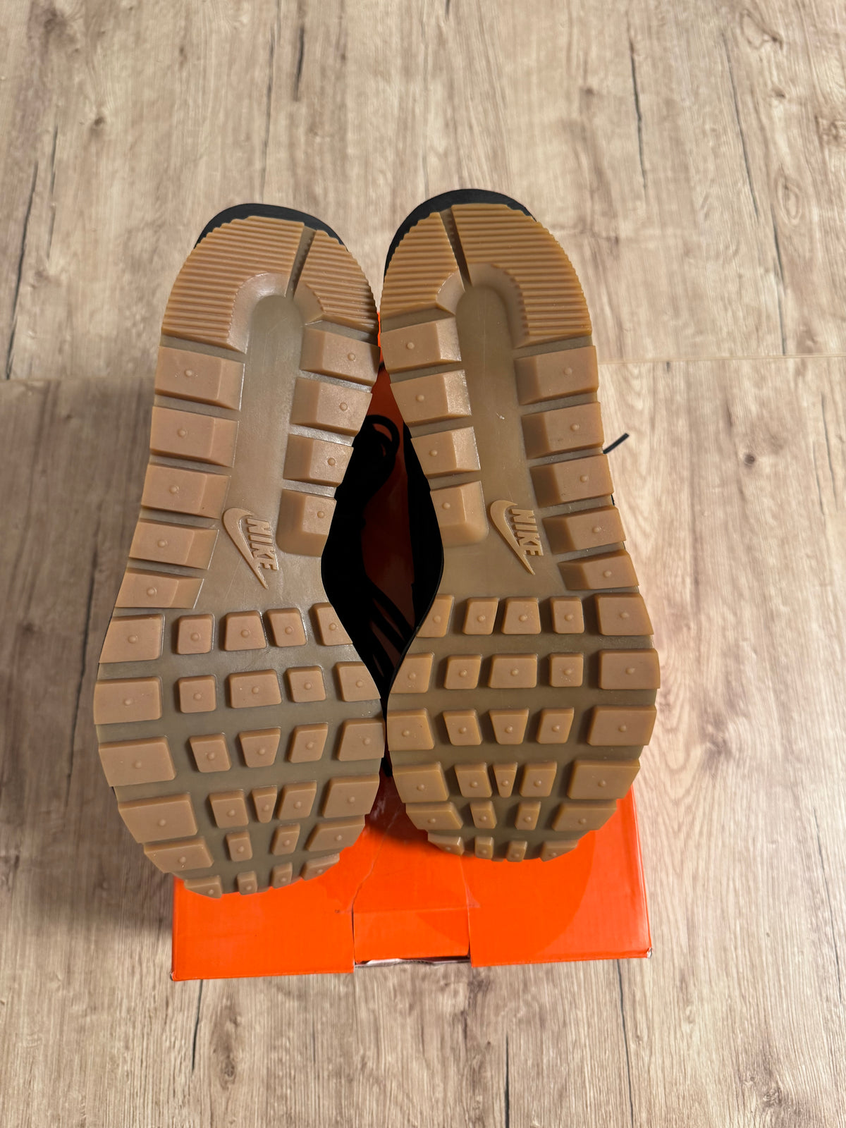 Nike Vaporwaffle sacai Black Gum