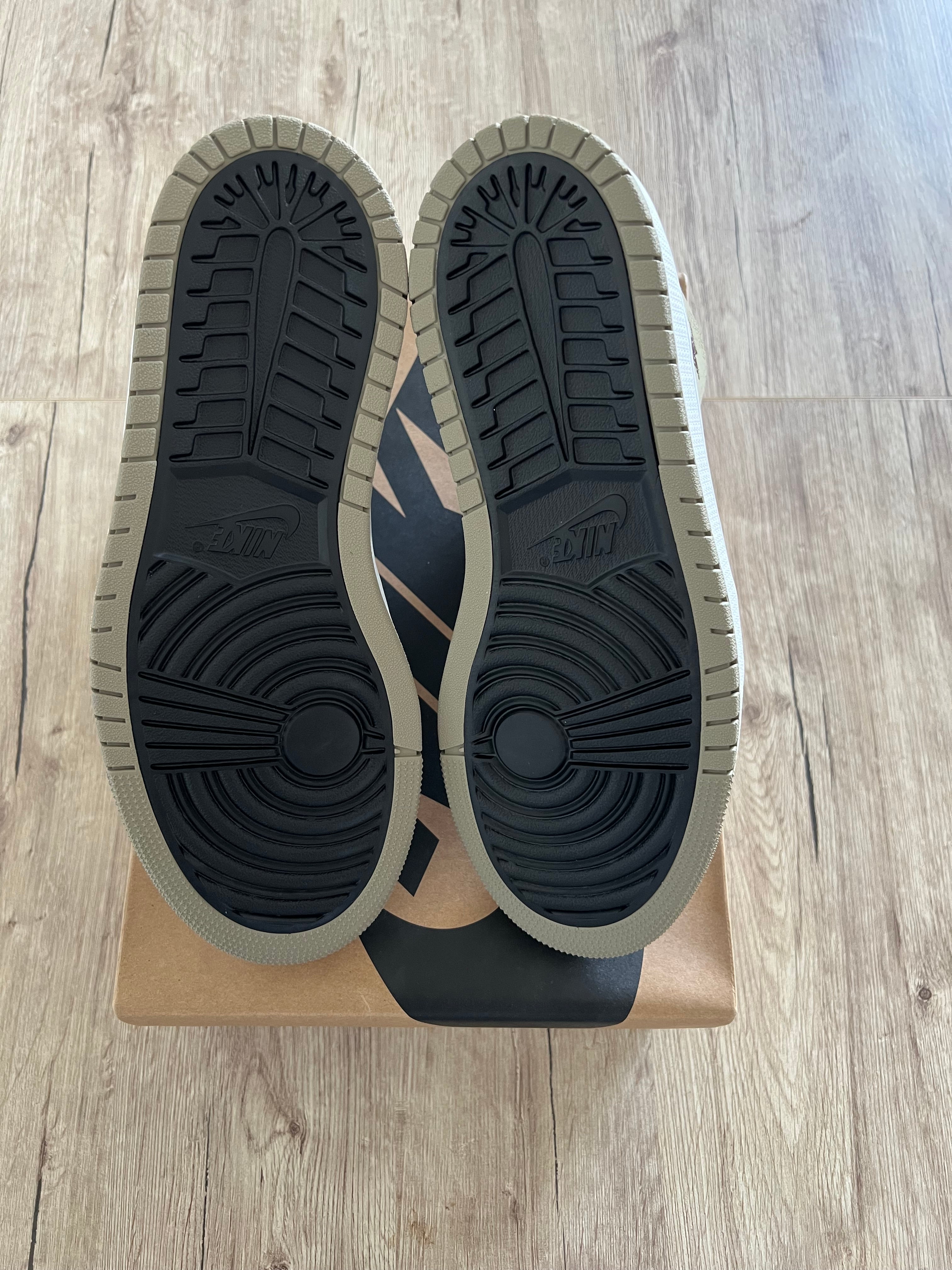 Air Jordan 1 High Zoom Comfort Neutral Olive