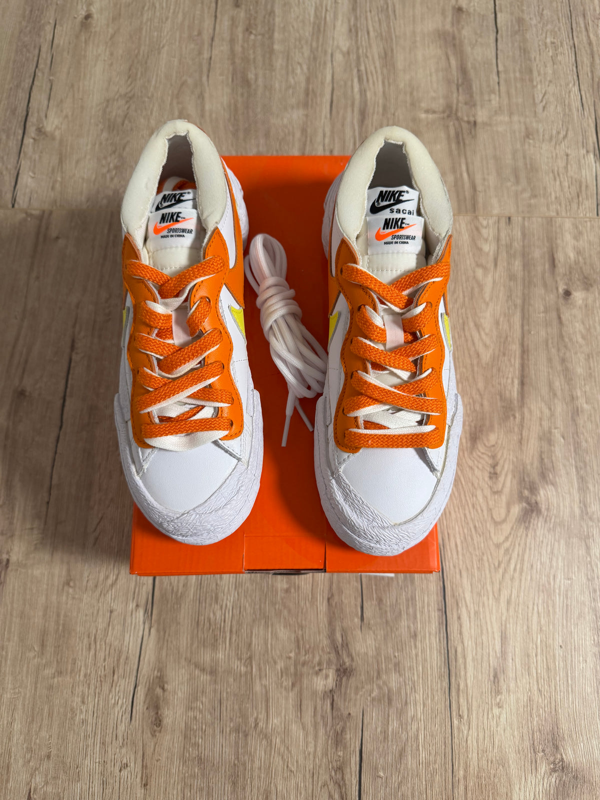 Blazer low Sacai magma orange