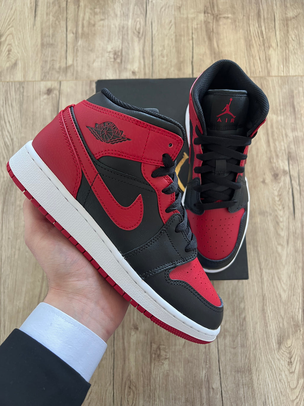 Air Jordan 1 Mid Banned (2020)