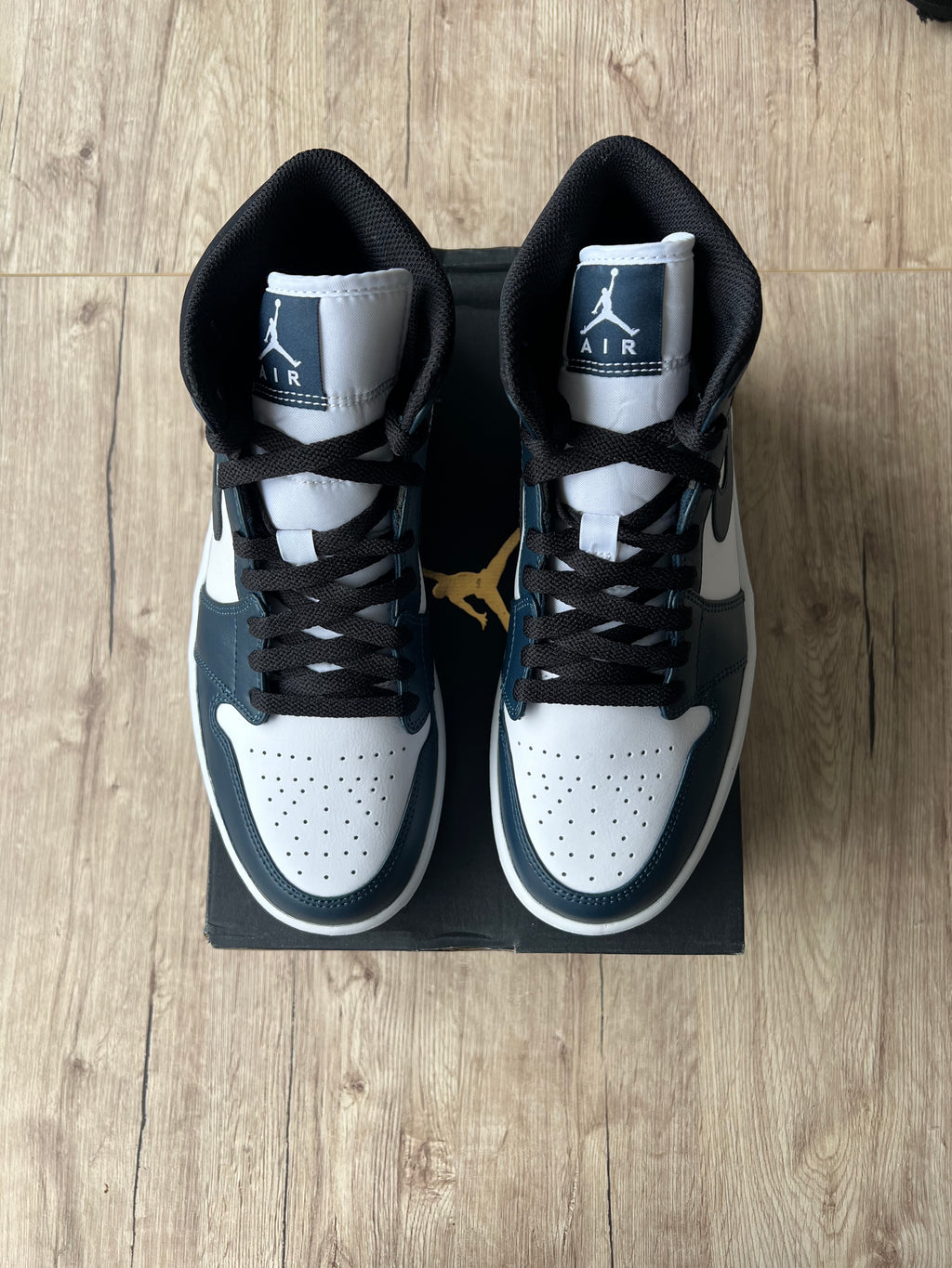 Jordan 1 Mid Armory Navy