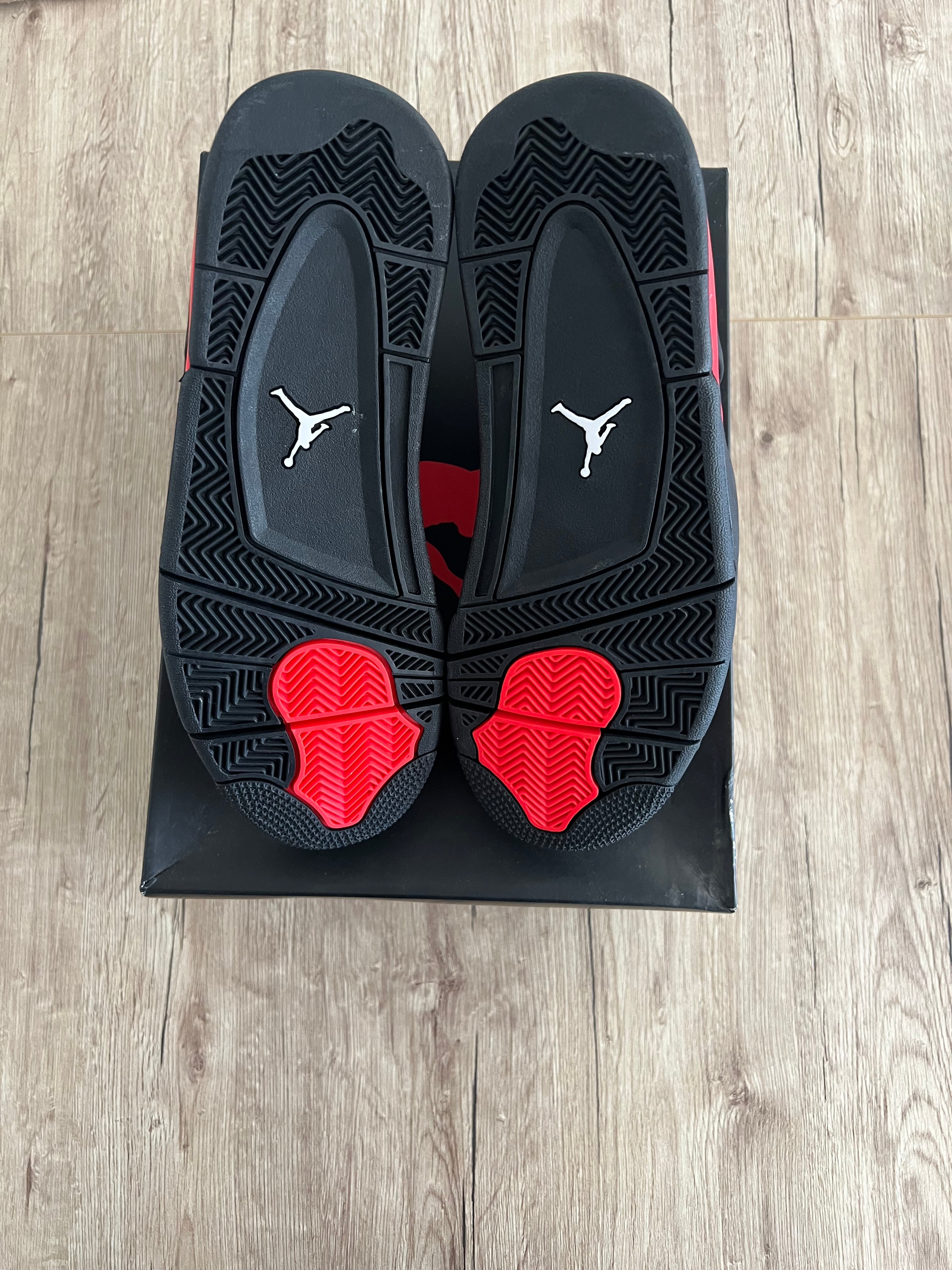 Jordan 4 Red thunder