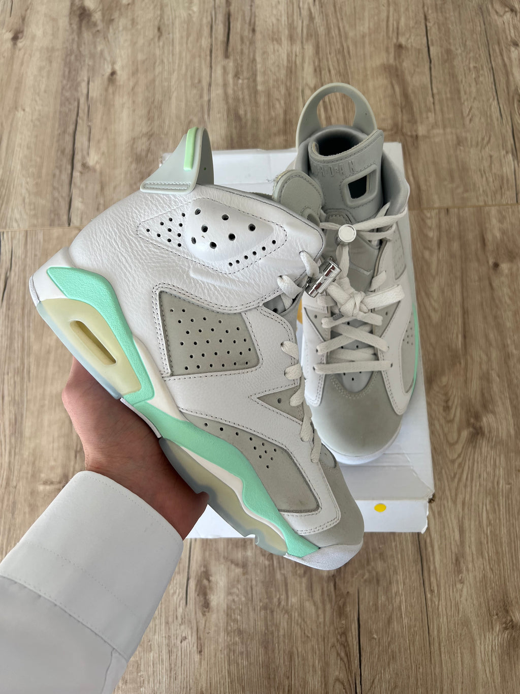 Air Jordan 6 Retro Mint Foam