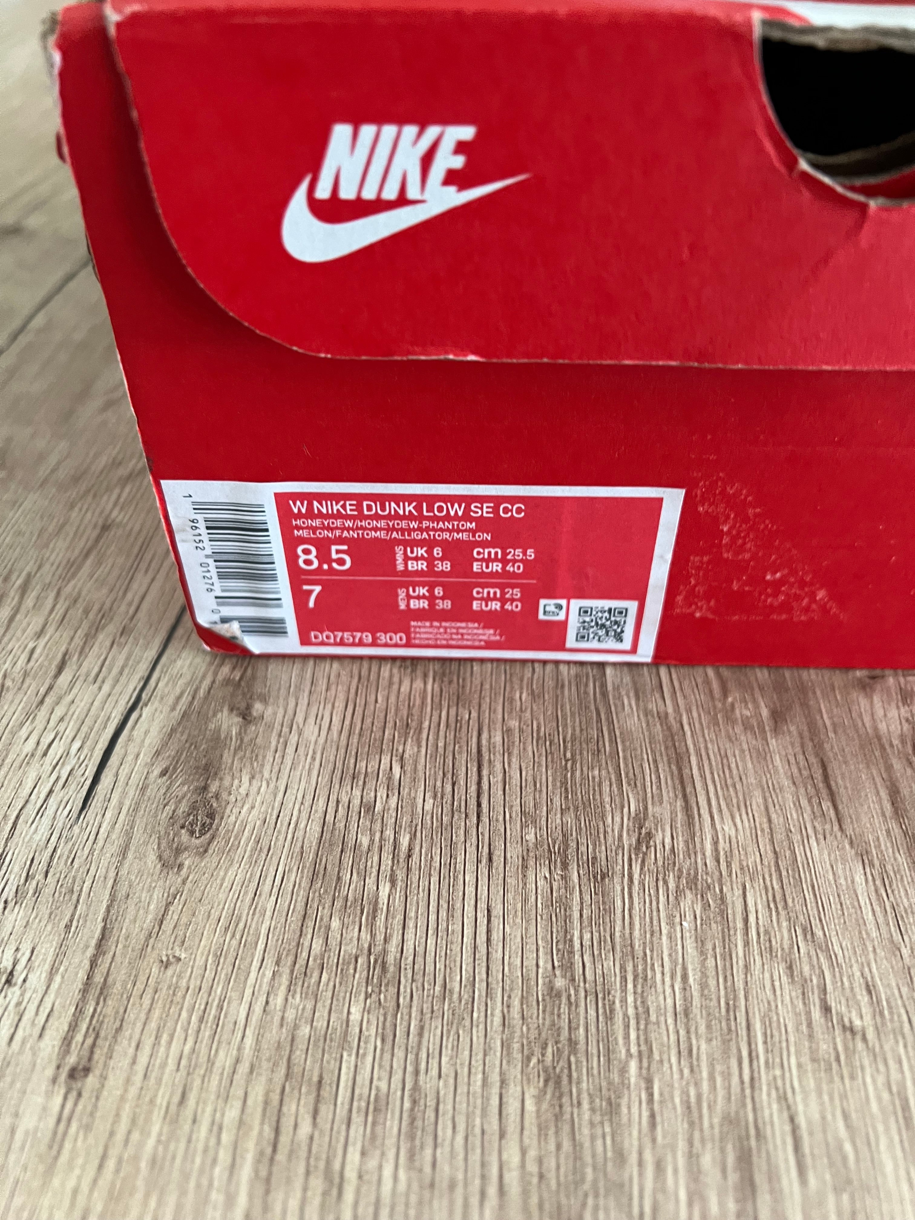 Nike Dunk Low SE Fleece Pack Honeydew (W)