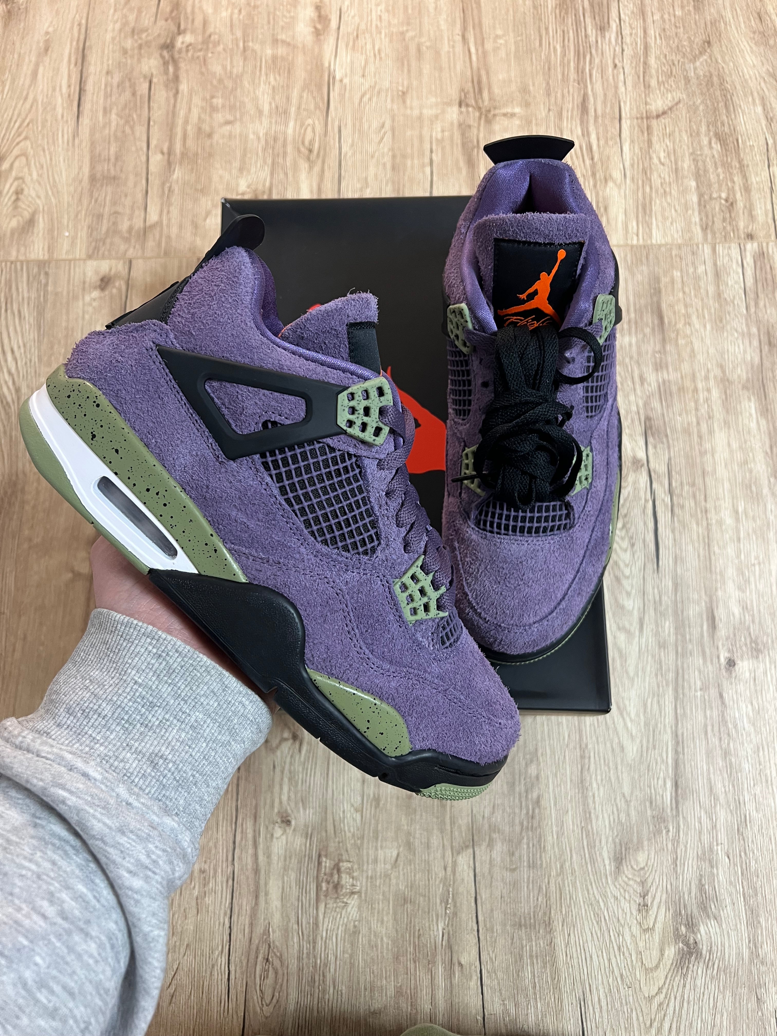 Air Jordan 4 Retro Canyon Purple