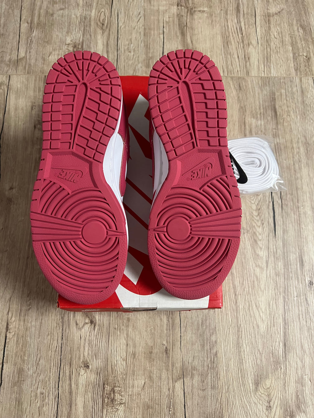 Nike Dunk Low Archeo Pink