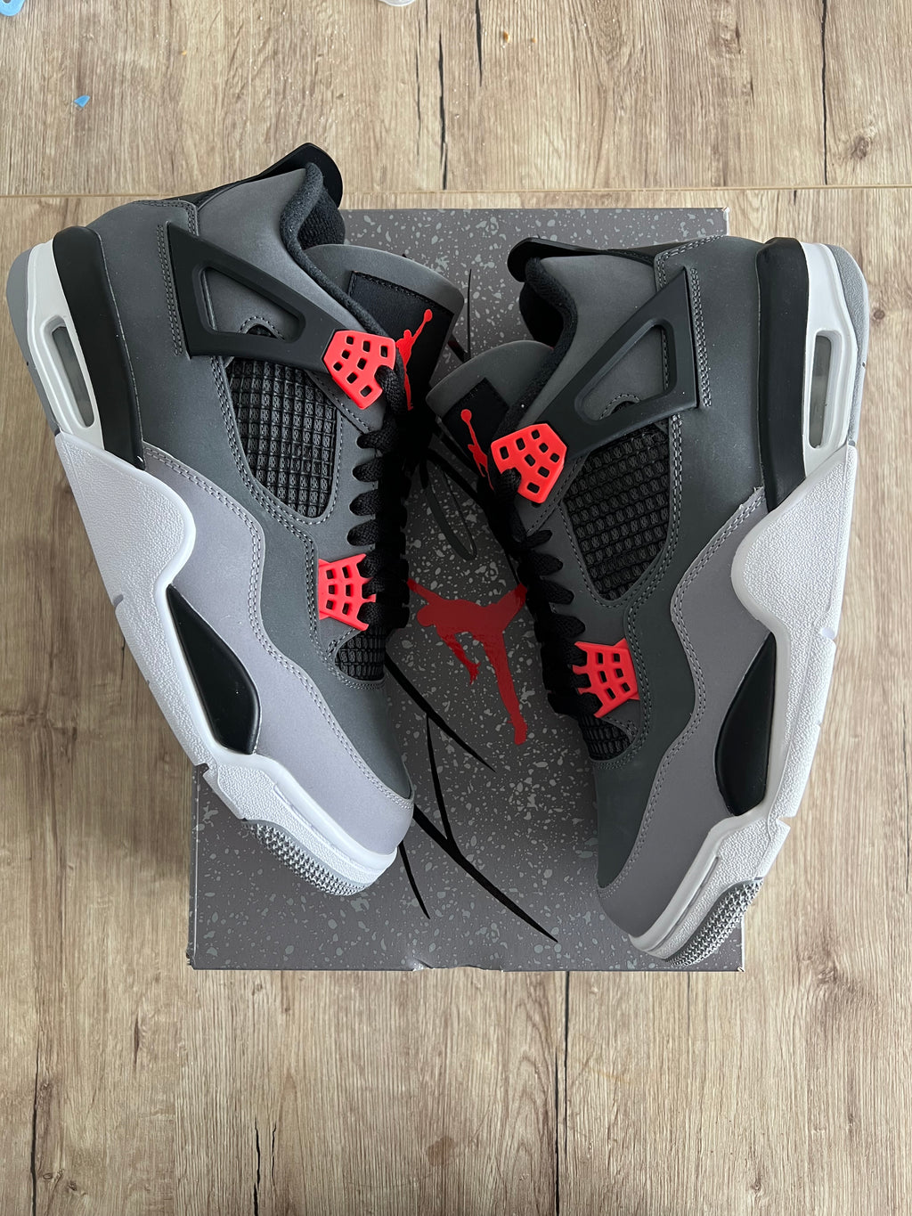 Jordan 4 Infrared