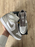 Air Jordan 1 Mid Linen