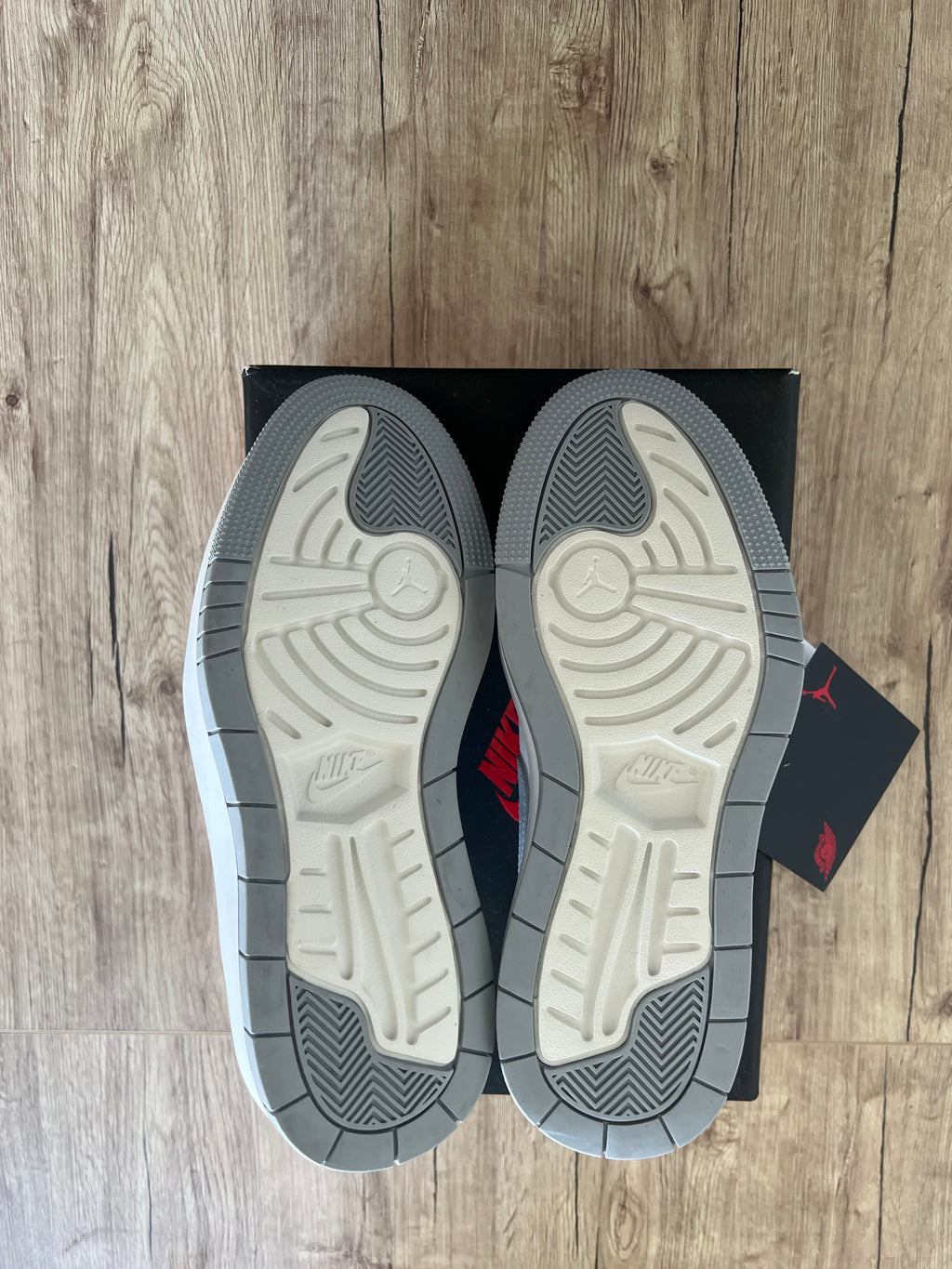 Air Jordan 1 Low LV8D Elevated Wolf Grey