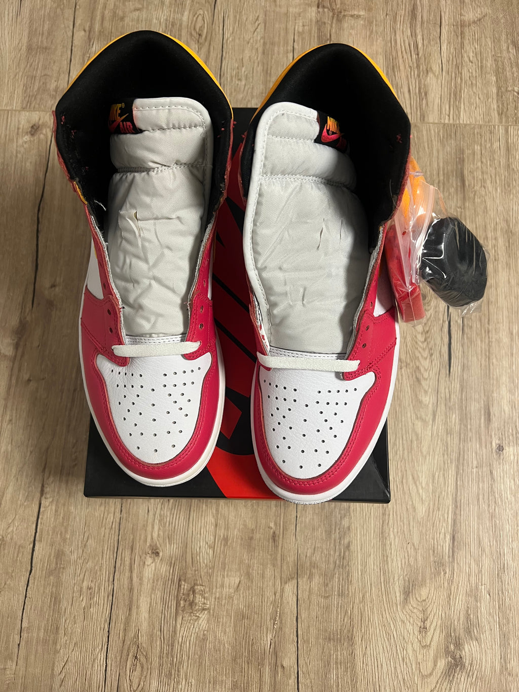 Jordan 1 Retro High OG Light Fusion Red