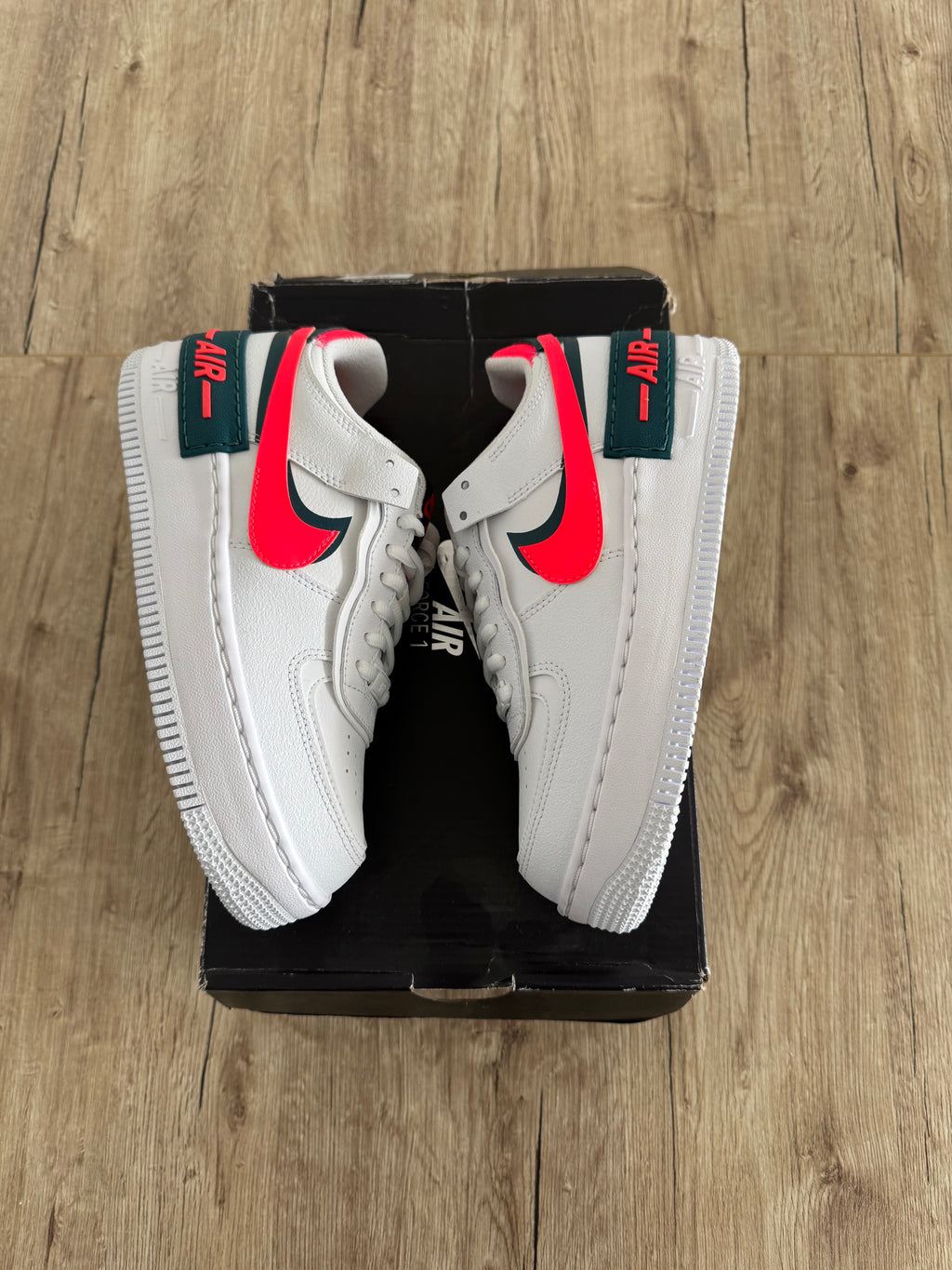 Nike Air Force 1 Low Shadow White Solar Red