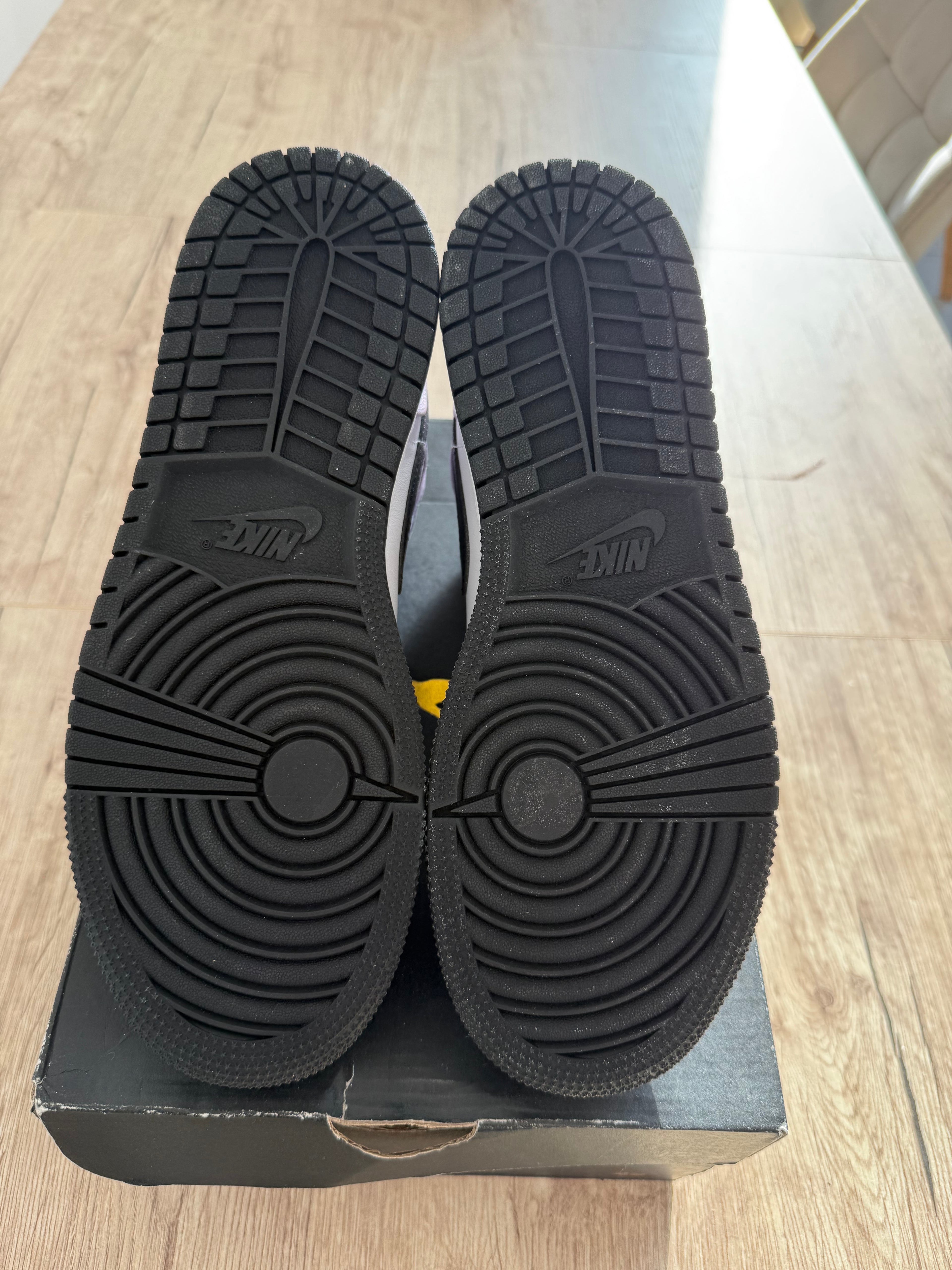 Air Jordan 1 Mid SE Zen Master (GS)
