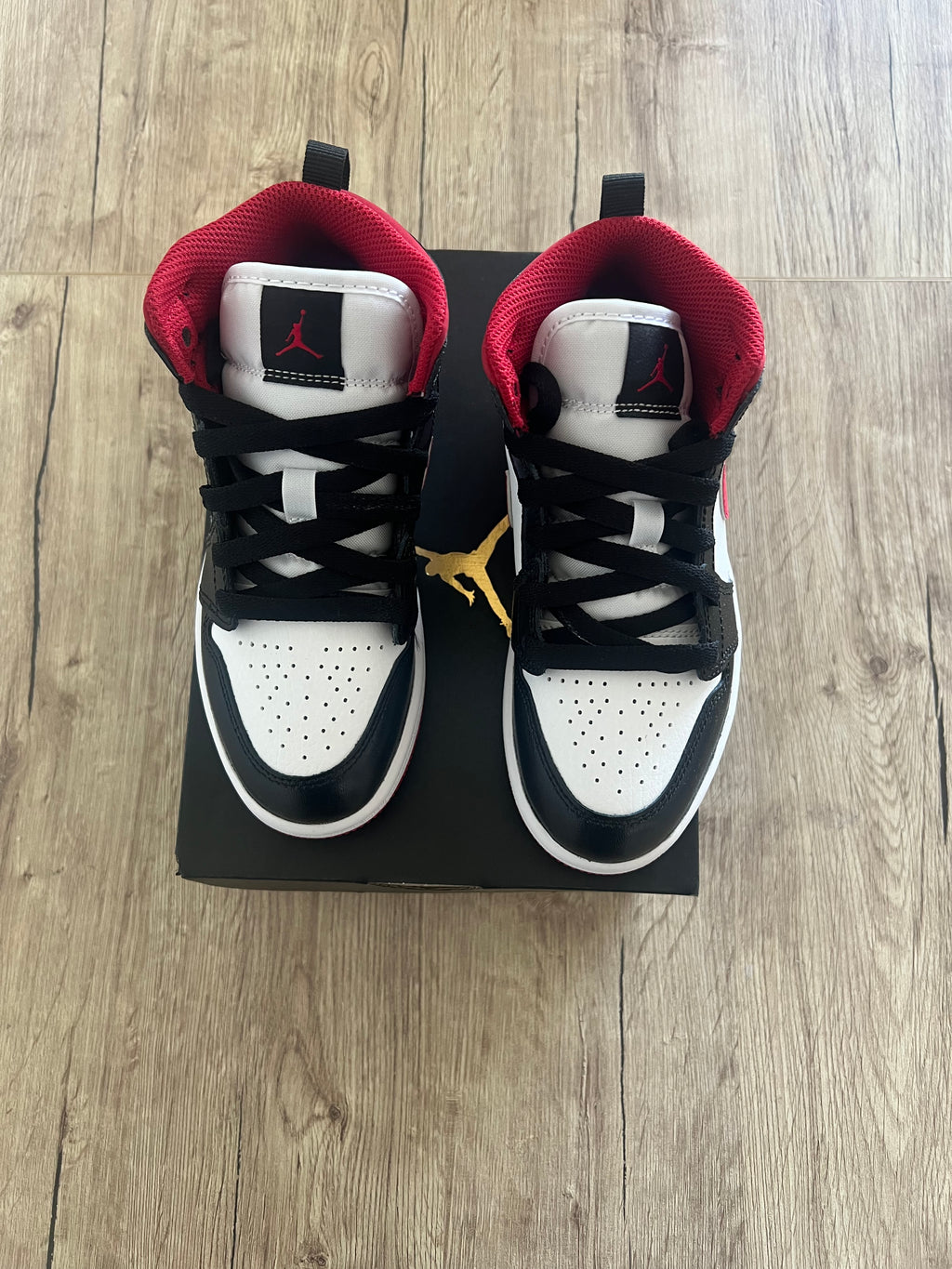 Jordan 1 Mid Gym Red