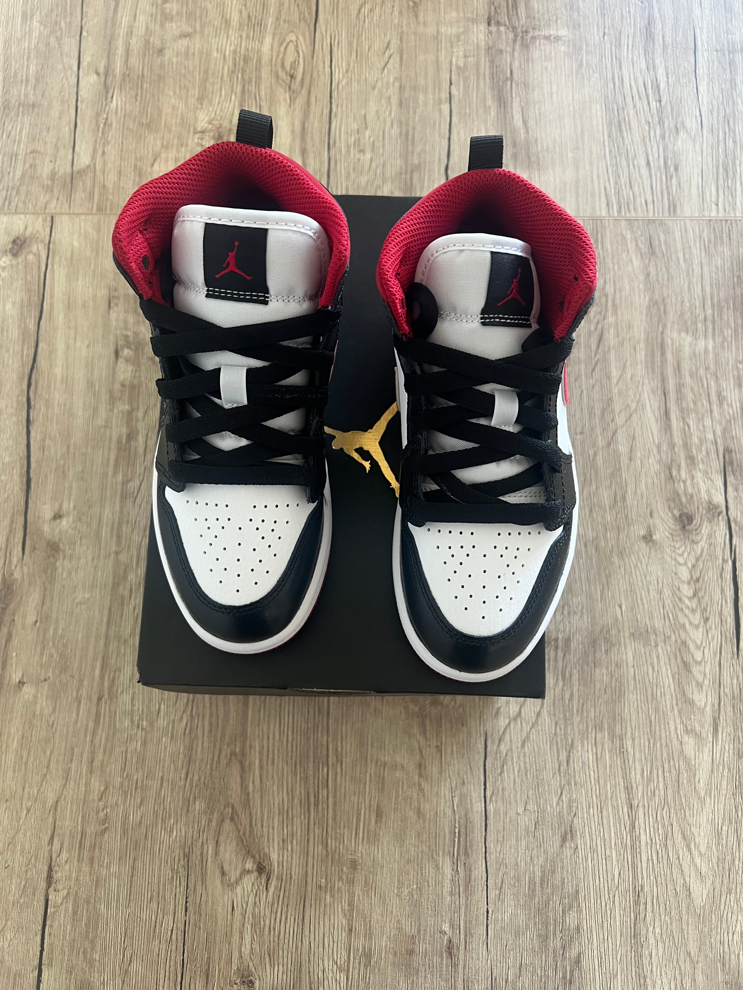 Jordan 1 Mid Gym Red