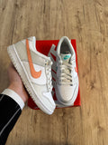 Nike Dunk Low Tropical Twist (GS)
SKU: