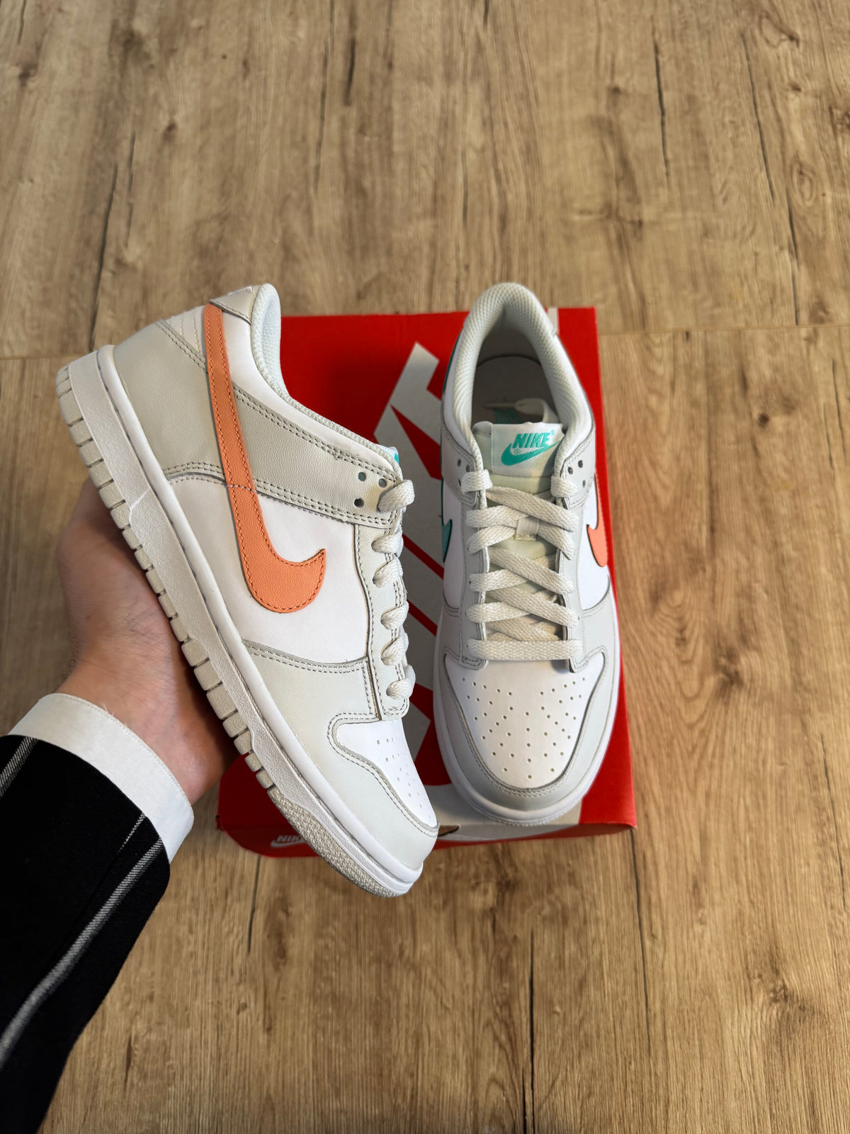 Nike Dunk Low Tropical Twist (GS)
SKU: