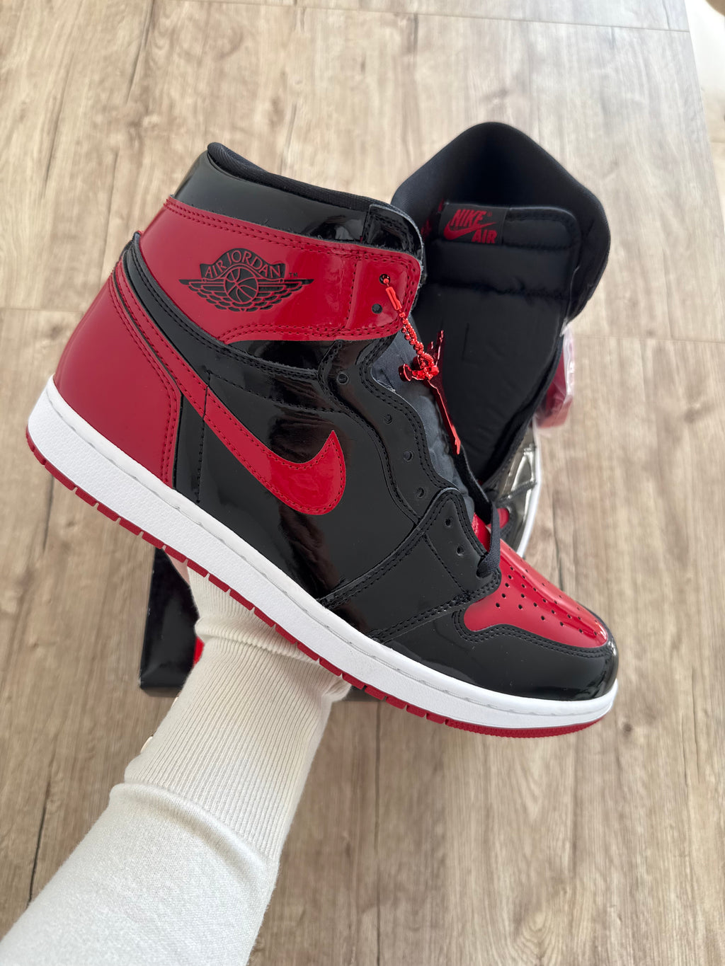 Air Jordan 1 Retro High OG Bred Patent