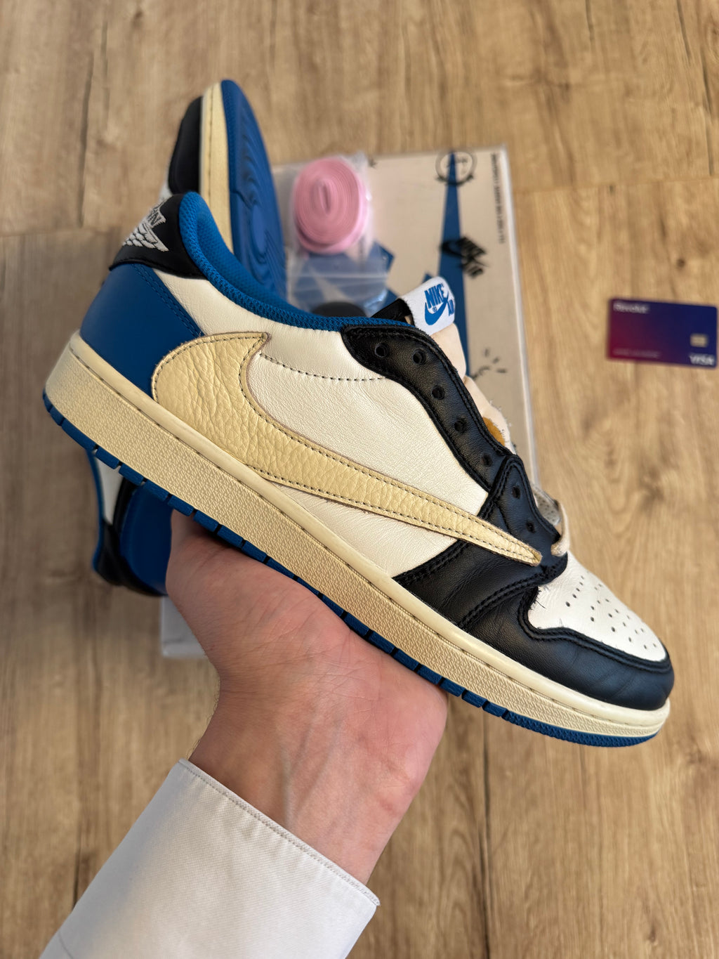 Air Jordan 1 Retro Low OG SP Fragment x Travis Scott