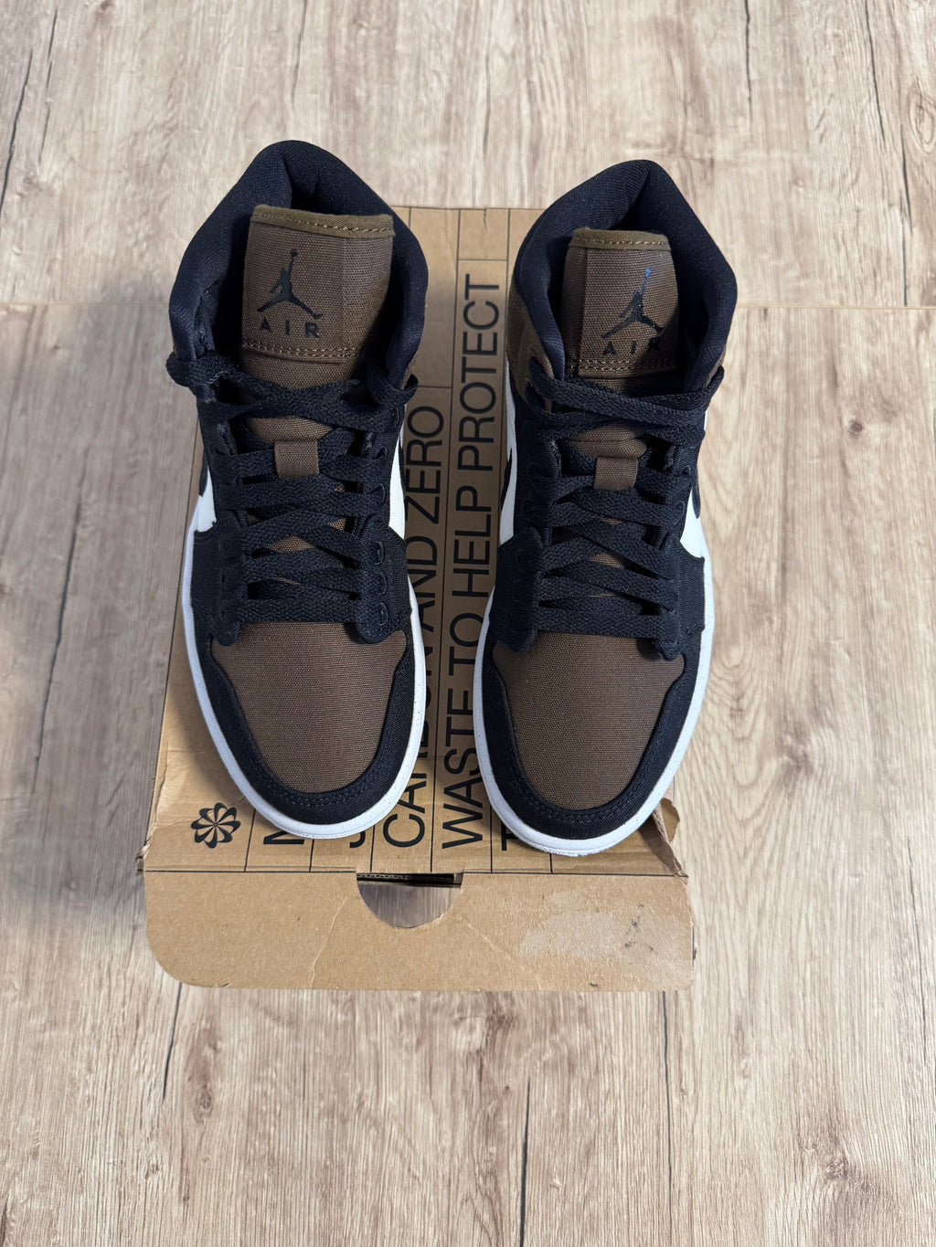 Air Jordan 1 Mid Olive Toe (W)