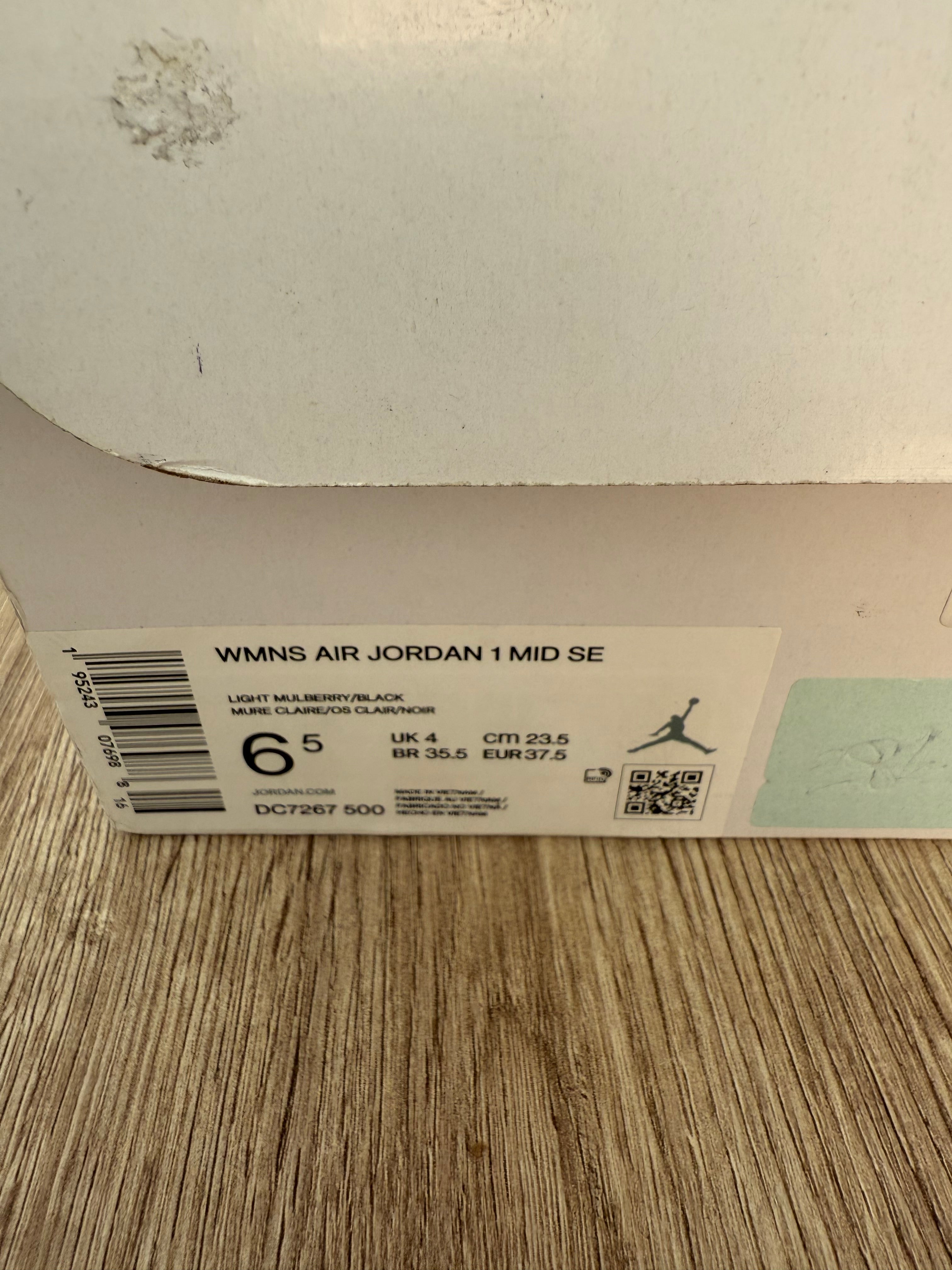Air Jordan 1 Mid Berry Pink
