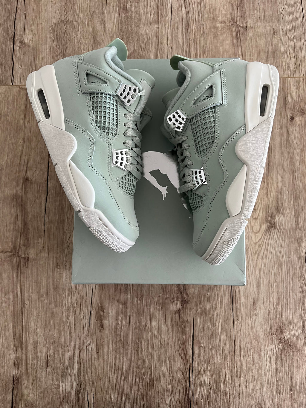 Jordan 4 Seafoam Sail