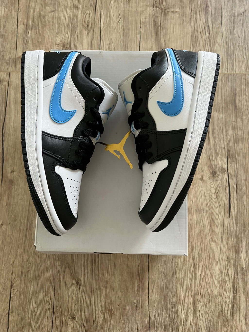Air Jordan 1 Low Black University Blue White