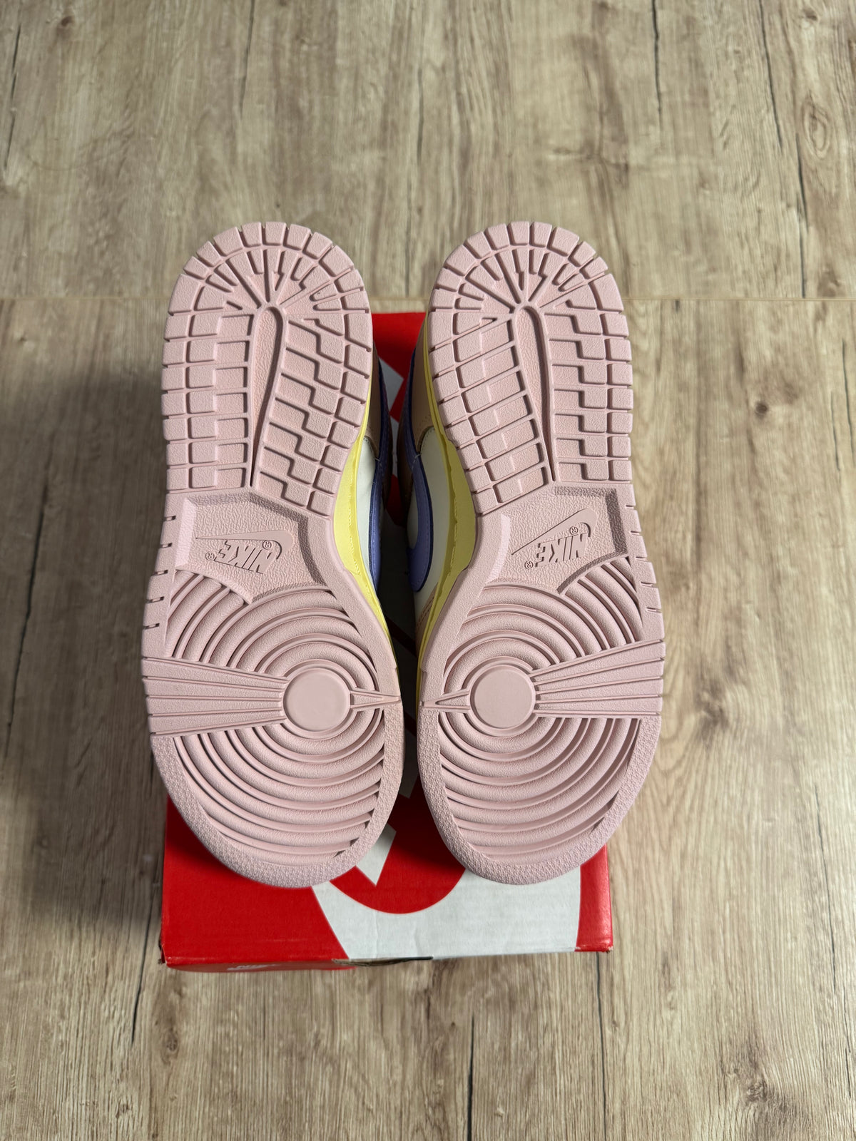 Nike Dunk Low Pink Oxford (W)