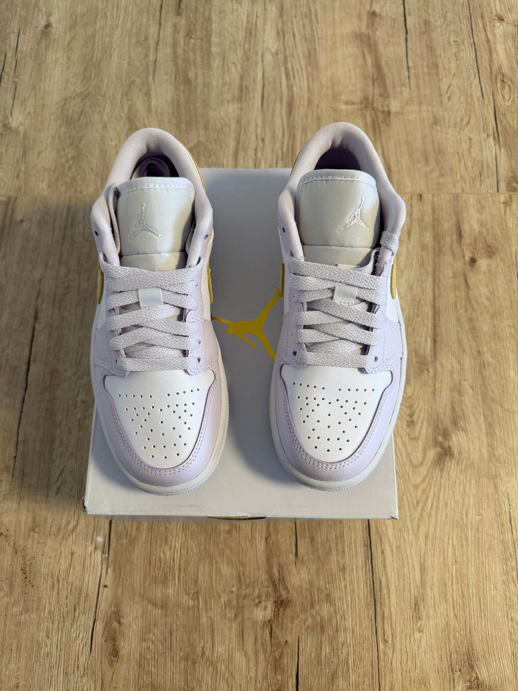 Air Jordan 1 Low Barely Grape (W)