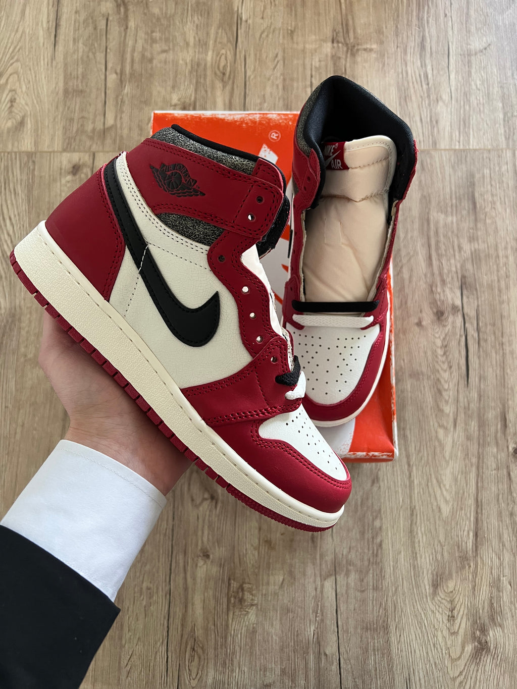 Air Jordan 1 Retro High OG Lost and Found