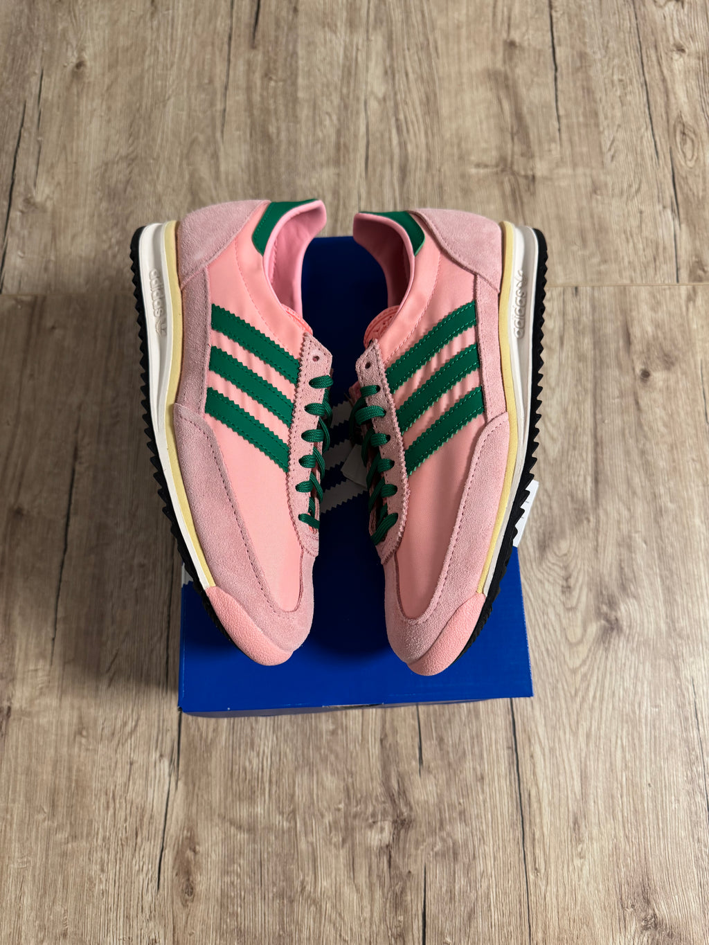 SL 72 Pink Green