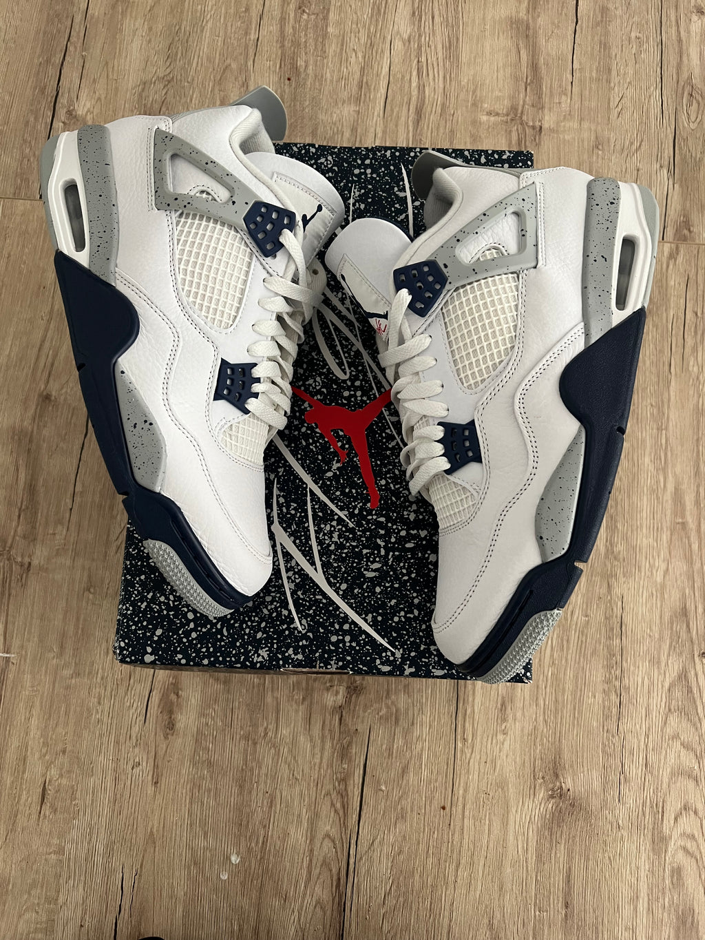 Jordan 4 navy