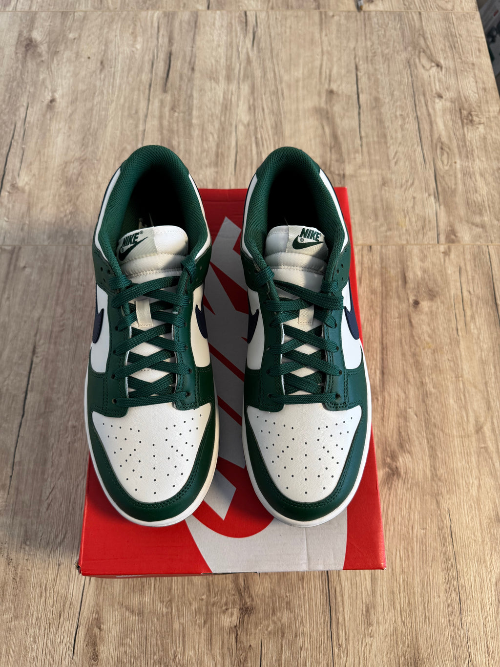 Nike Dunk Low 'Gorge Green' (W)