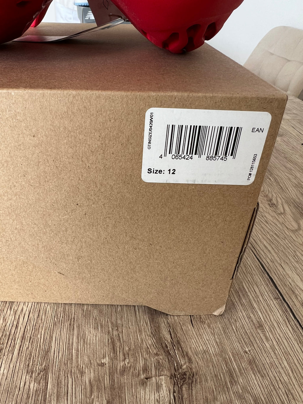 Yeezy Foam RNNR Vermillion