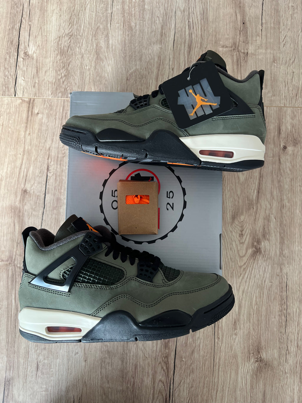 Air Jordan 4 Retro OG SP Undefeated (2025)
